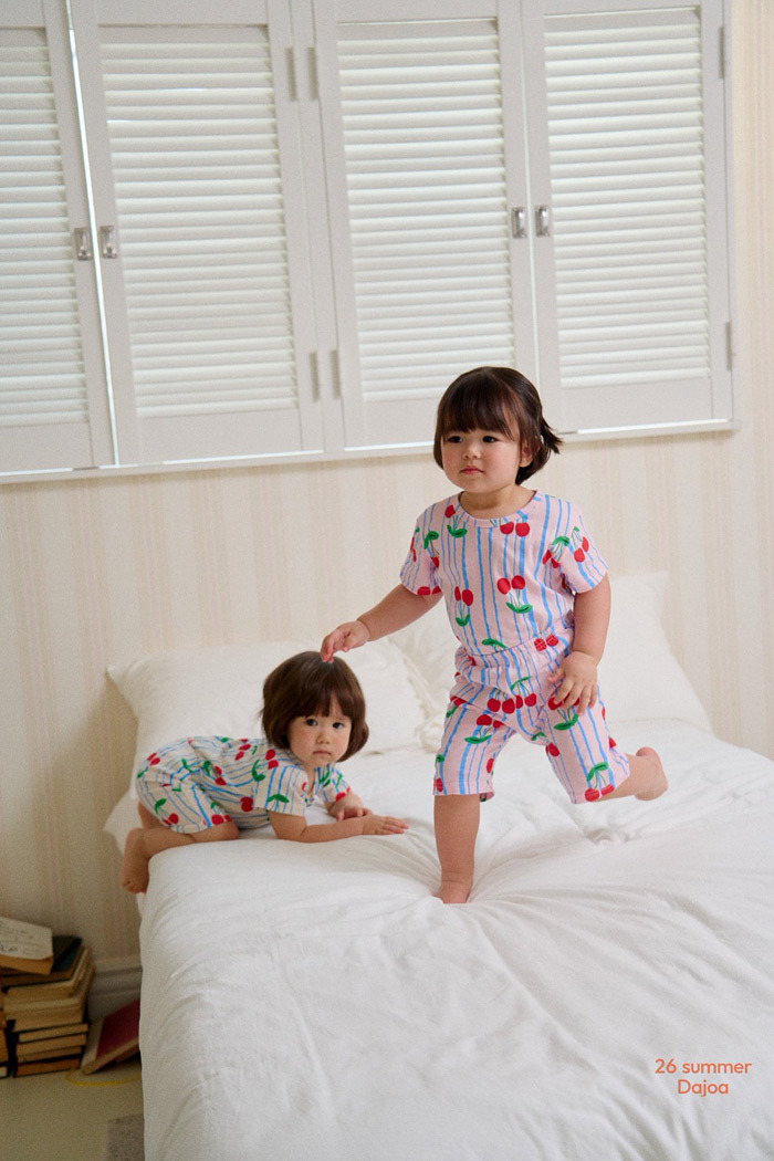 正韓夏DAJOA 兩色直條櫻桃家居服