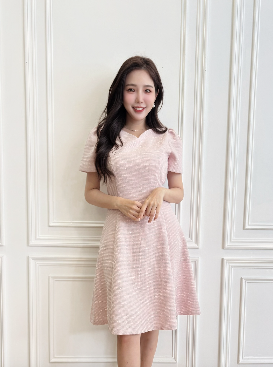 輕織紋V領短袖傘洋