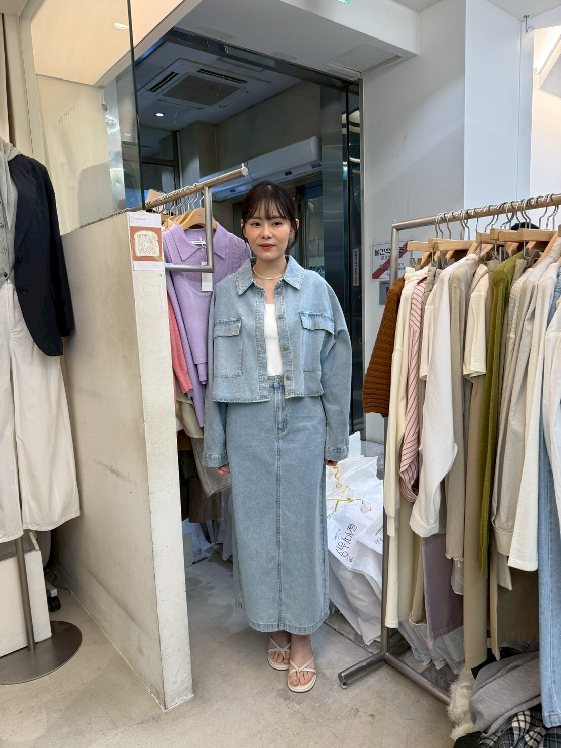 AW6058 藍色翻蓋口袋牛仔外套