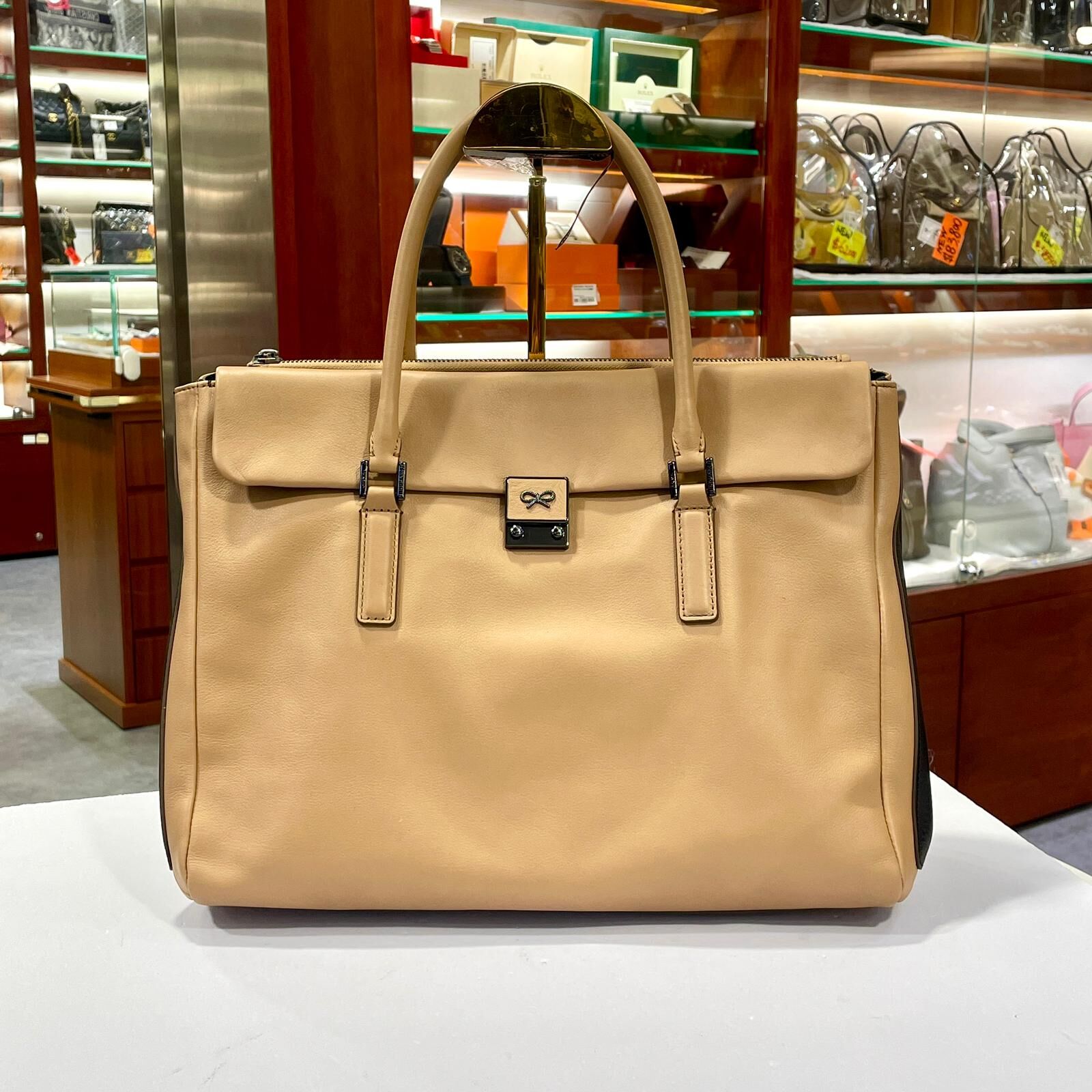 本週特價!!! 全新ANYA單肩袋, HINDMARCH TOTE BAG 杏色蝴蝶結牛皮 #BRAND NEW #香榭站正品