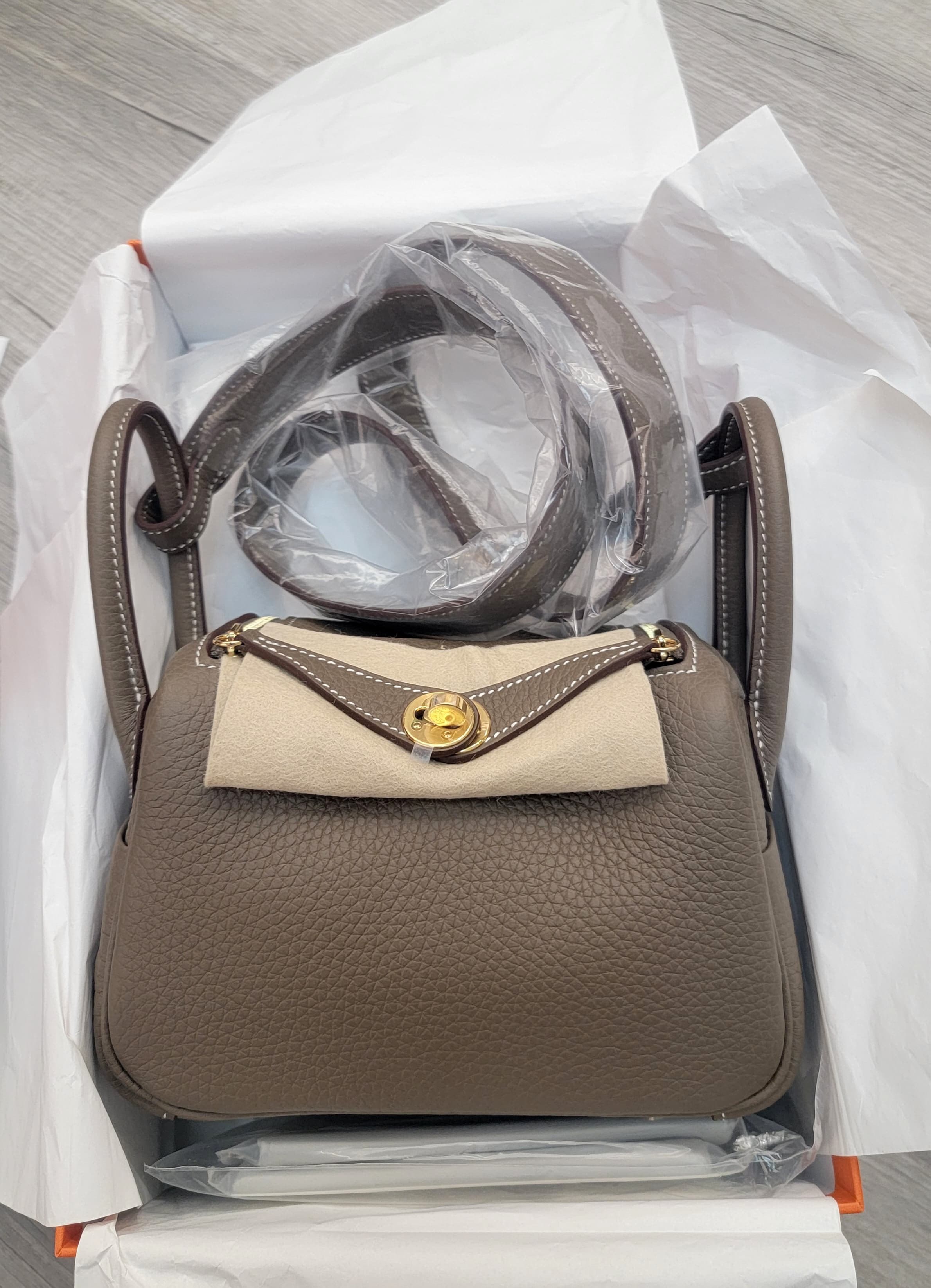 UNUSED HERMES MINI LINDY ETOUPE CC 大象灰金扣