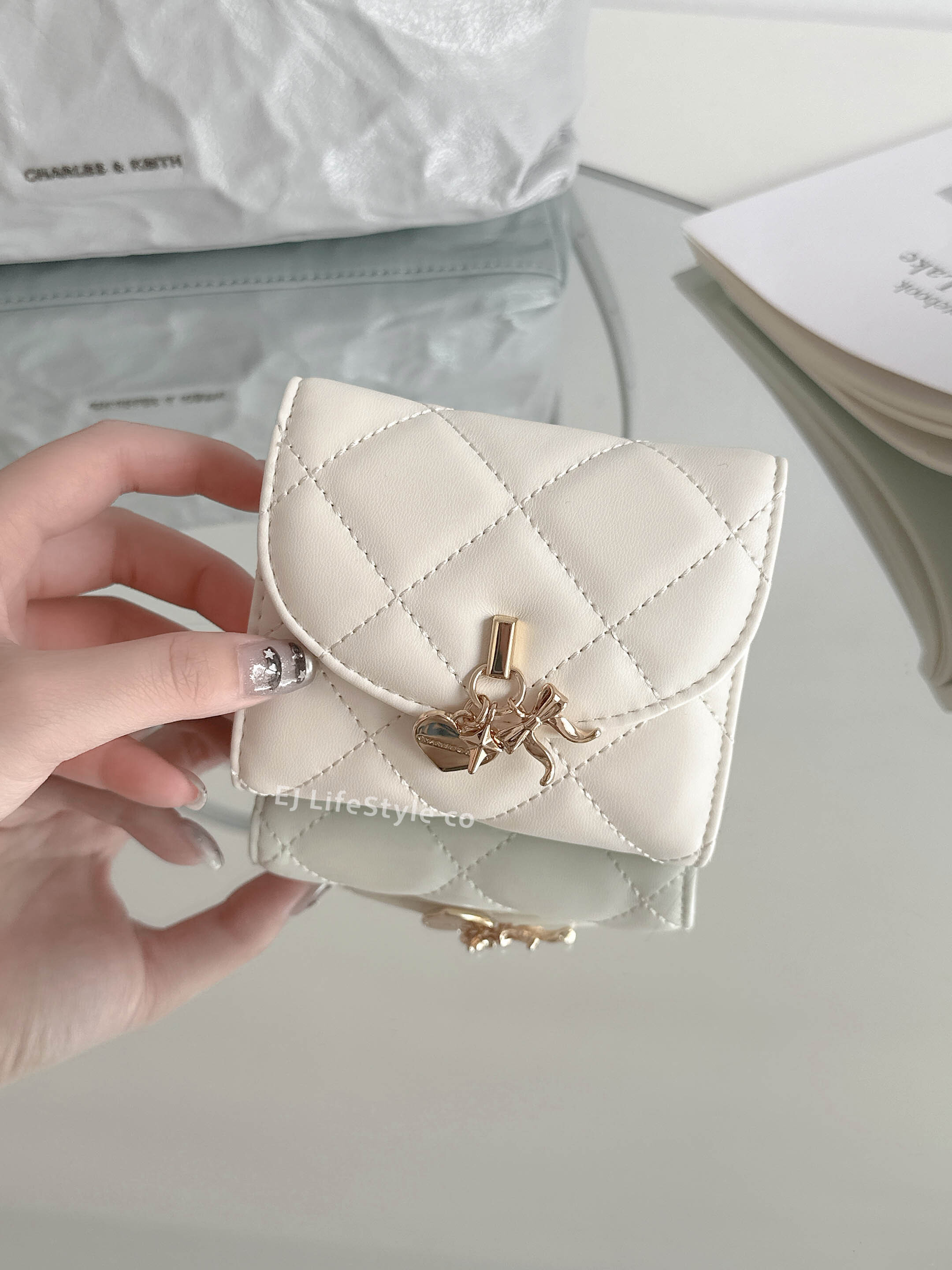 Charles & Keith 小CK Arrietty 金屬造型釦短夾 菱格紋 小香風 蝴蝶結 愛心 皮夾 錢包 卡夾 / 現+預