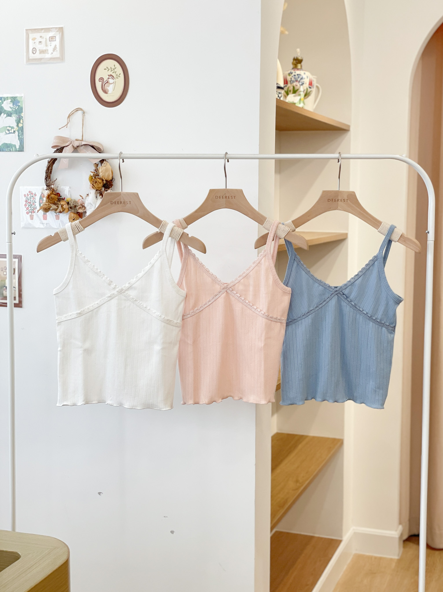 T1497 Light Melon Spring Tank Top