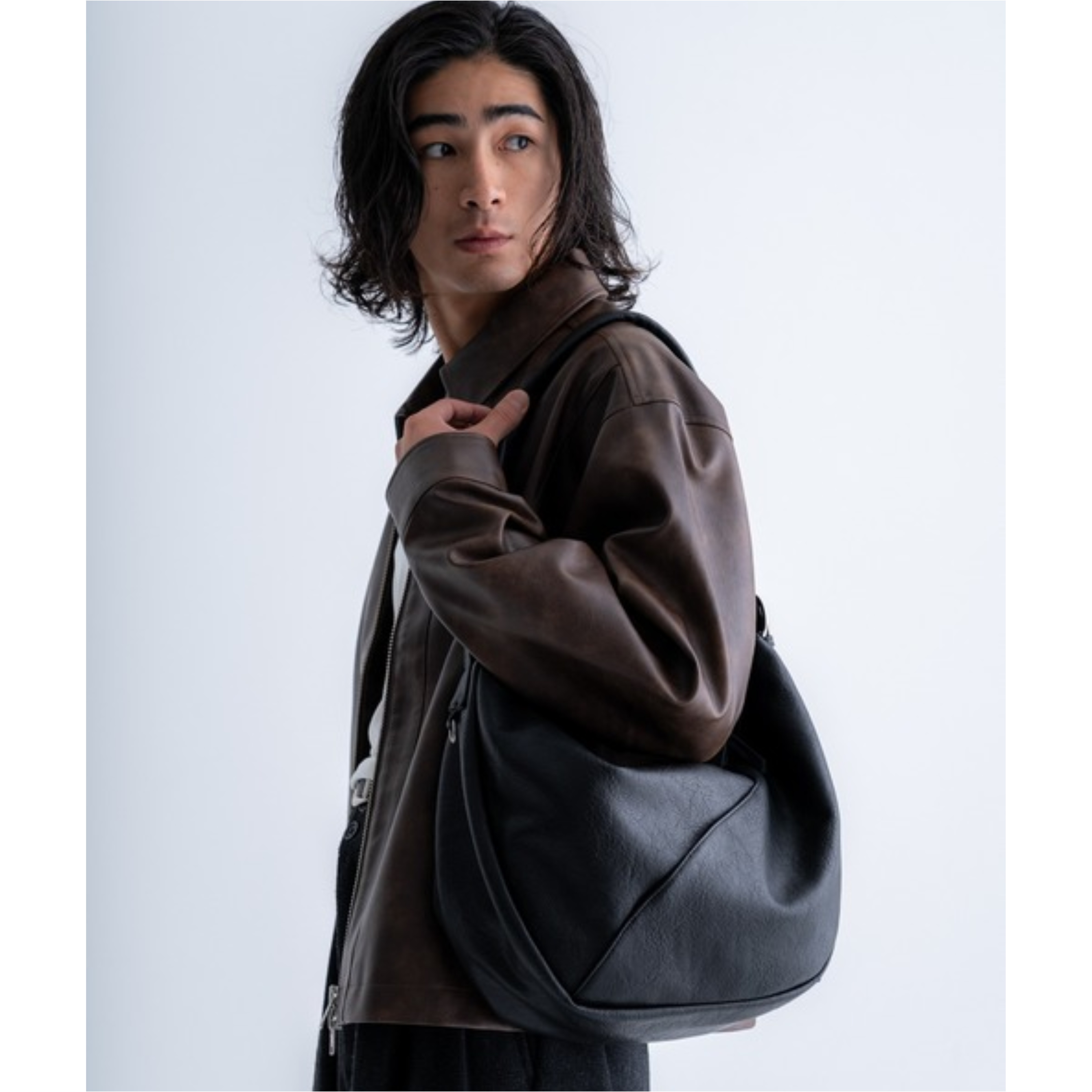 『代購商品』2026SS SINSS 2-way slit half moon bag 半月包 側背包 單肩包 SIN25AU09-00306