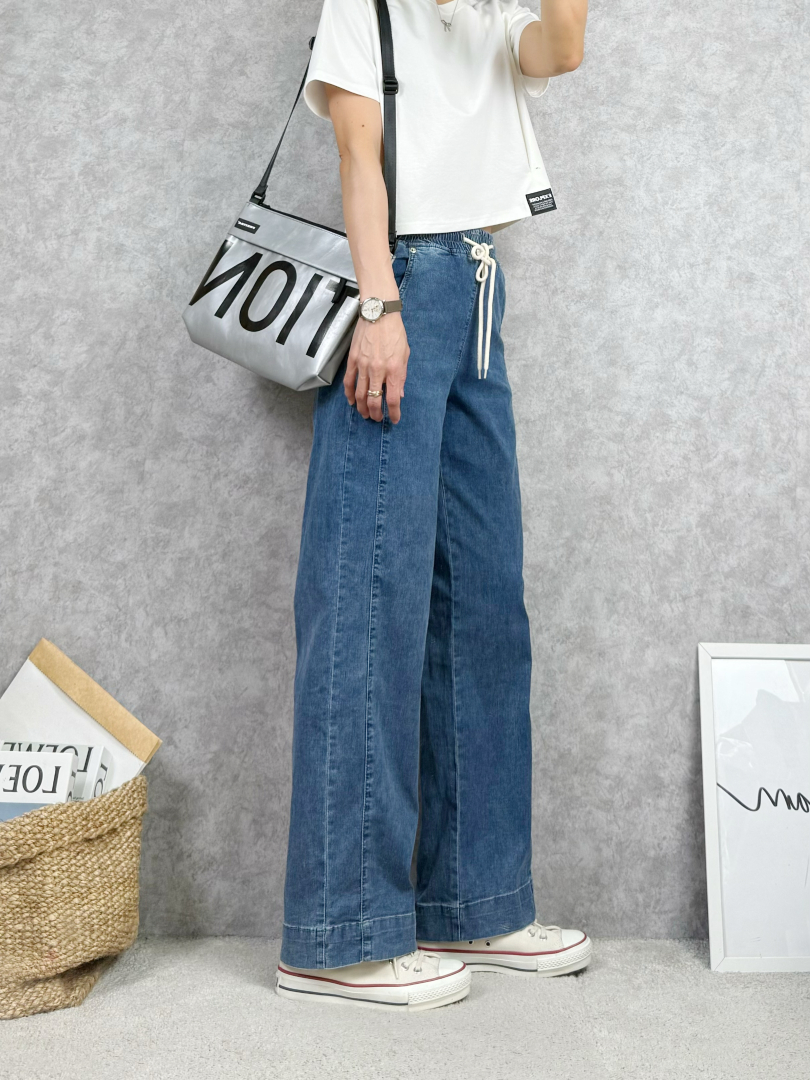 順順修飾腿型微寬褲