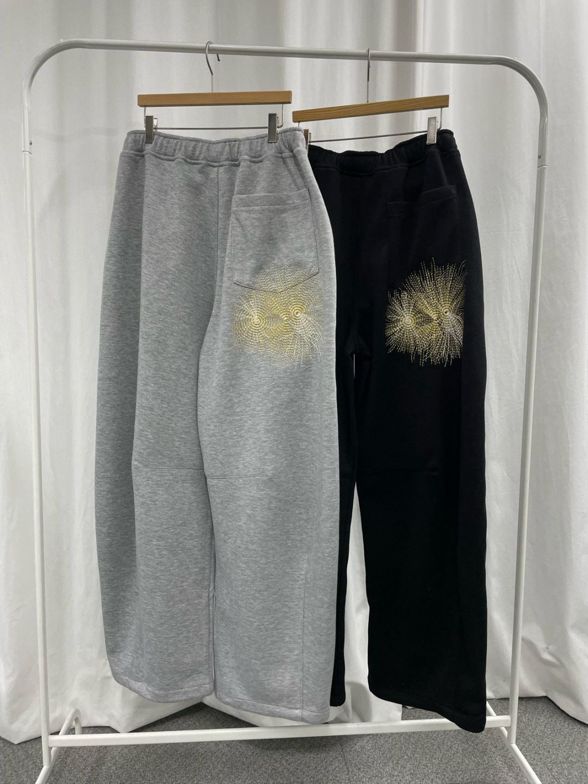 圖案運動褲 FLOWS-005P