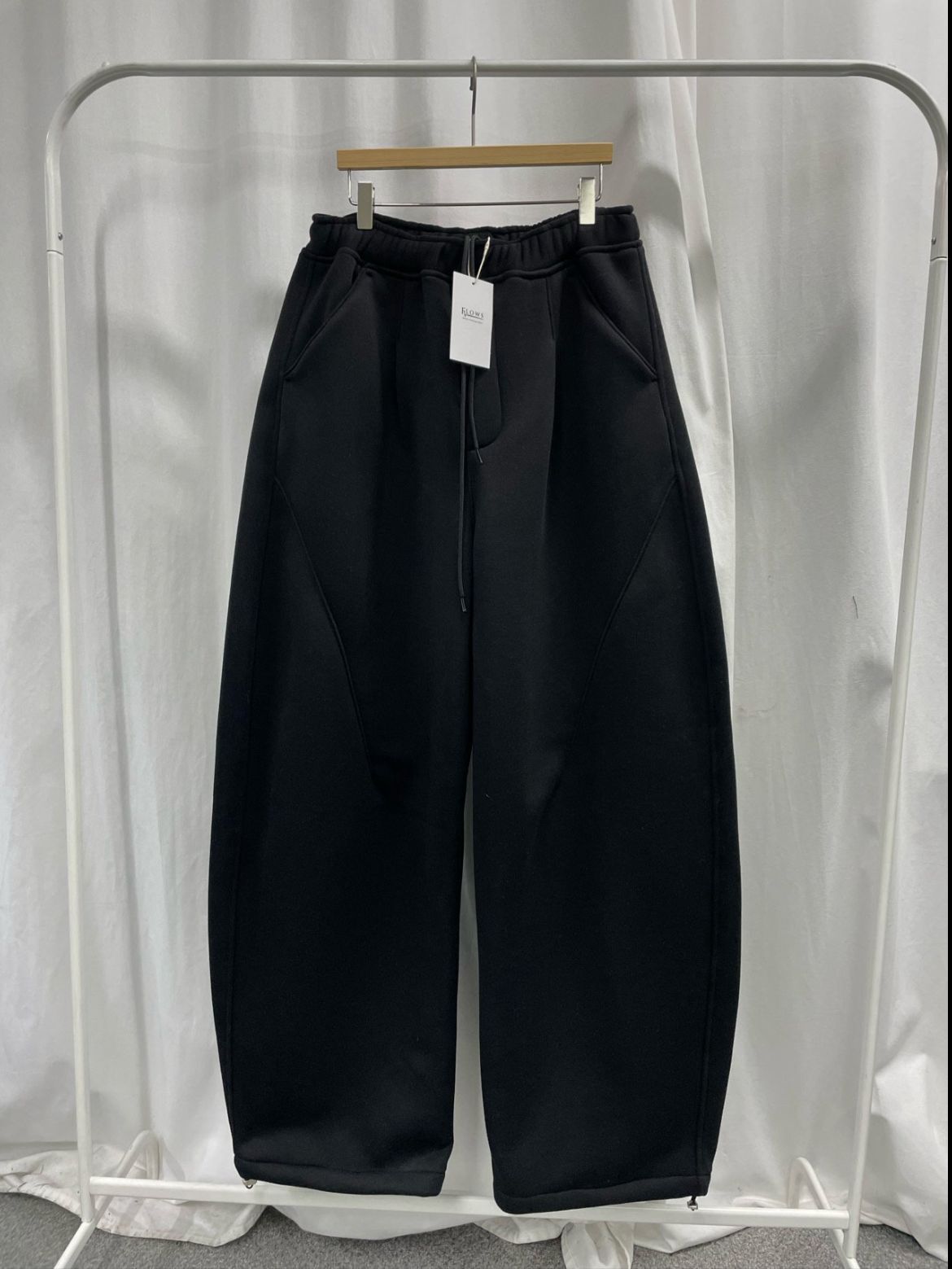 淨色運動褲 FLOWS-007P