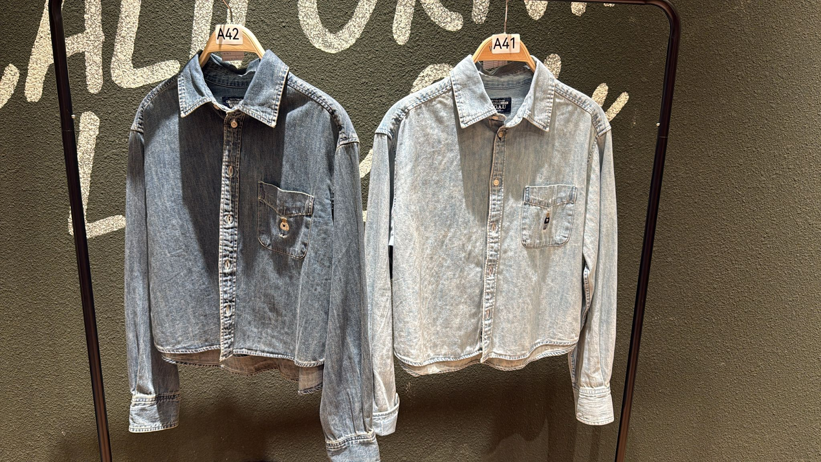 XI041 WHO A U 淨色長袖牛仔外套