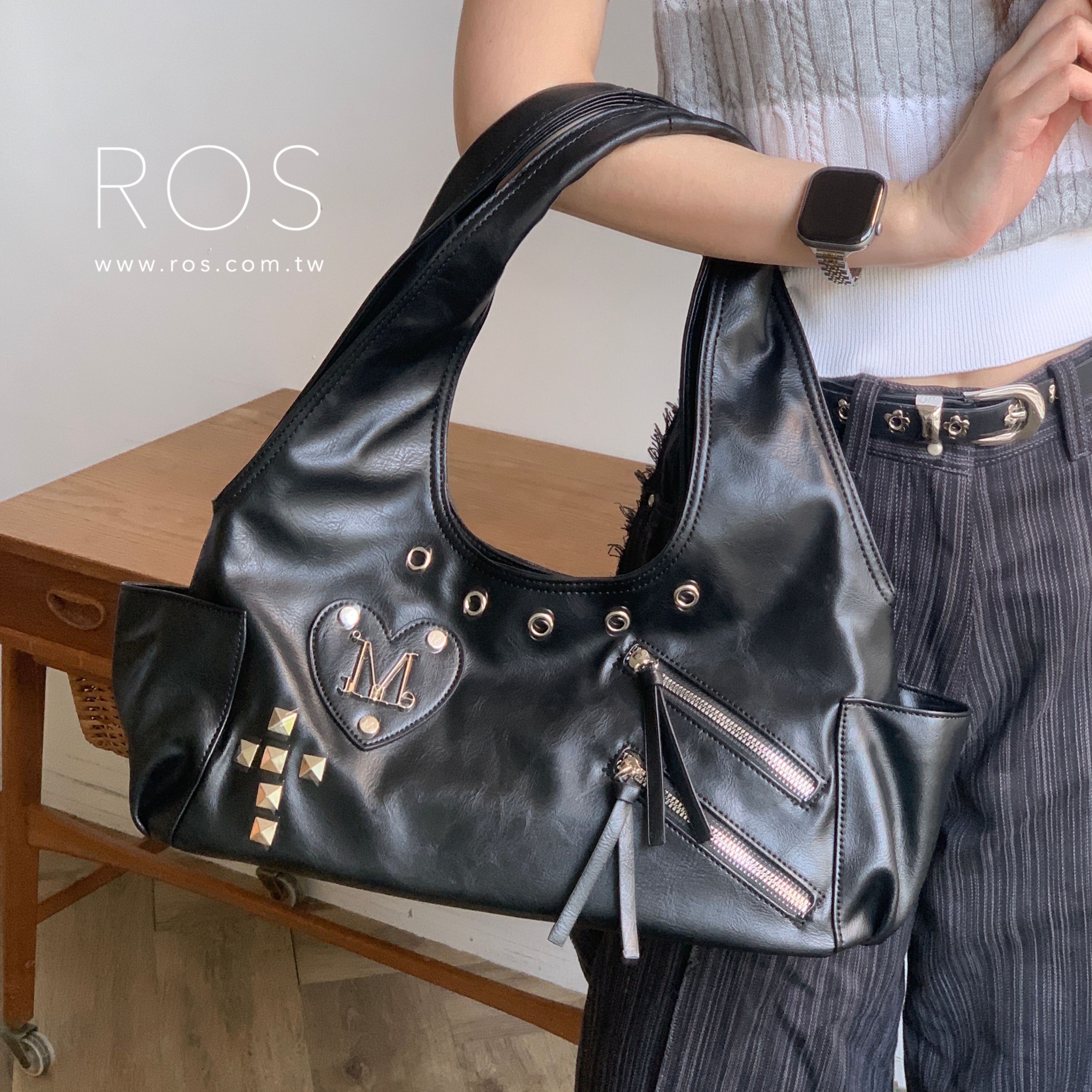 🇰🇷韓國 MUCENT ROMIA 心型補丁鉚釘 手提肩背包 黑