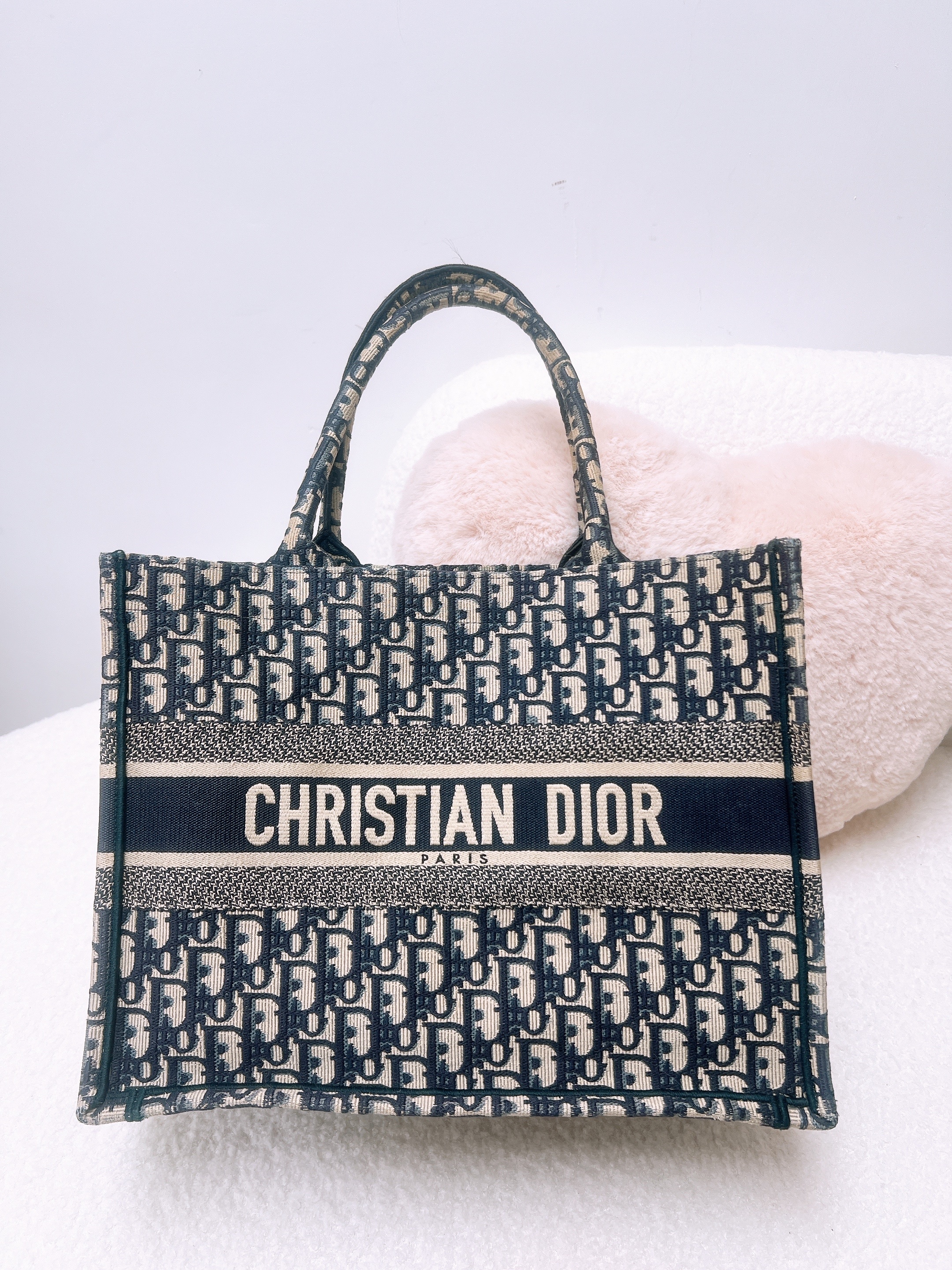 Dior book tote medium blue oblique
