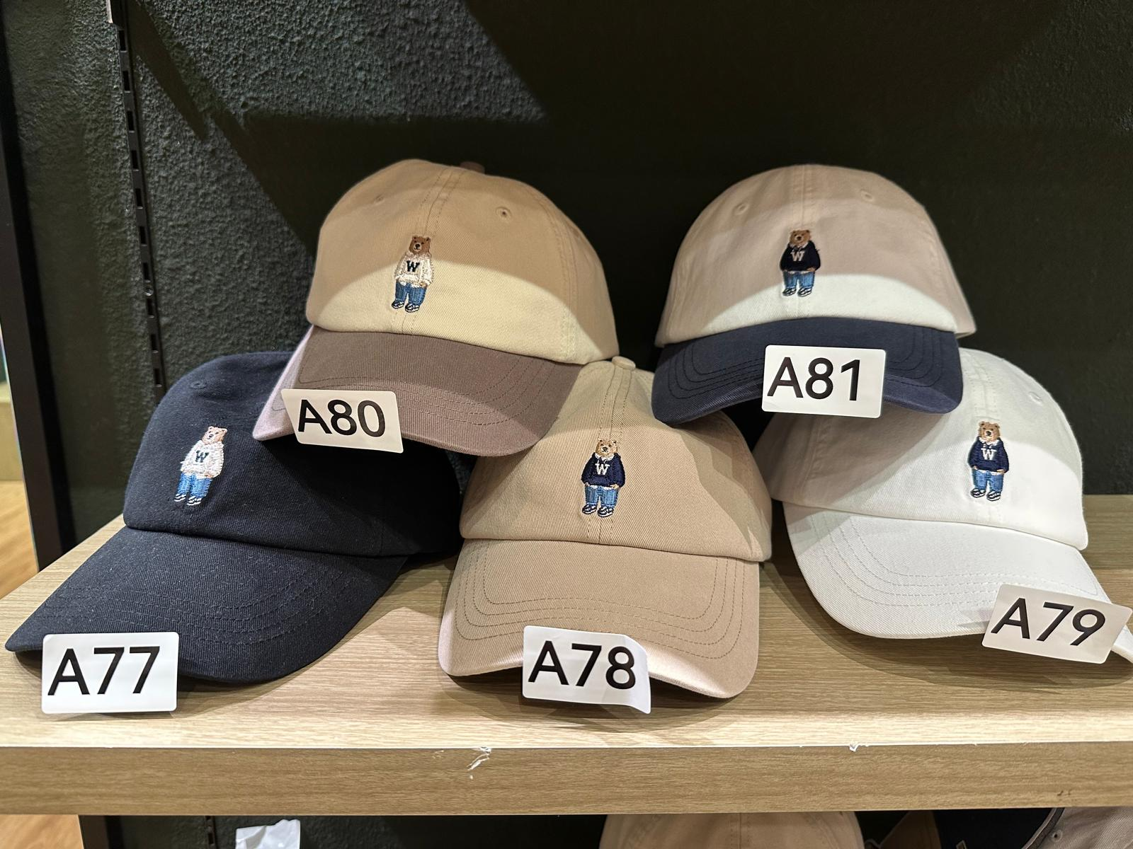 XI077 WHO A U 淨色小熊LOGO CAP帽