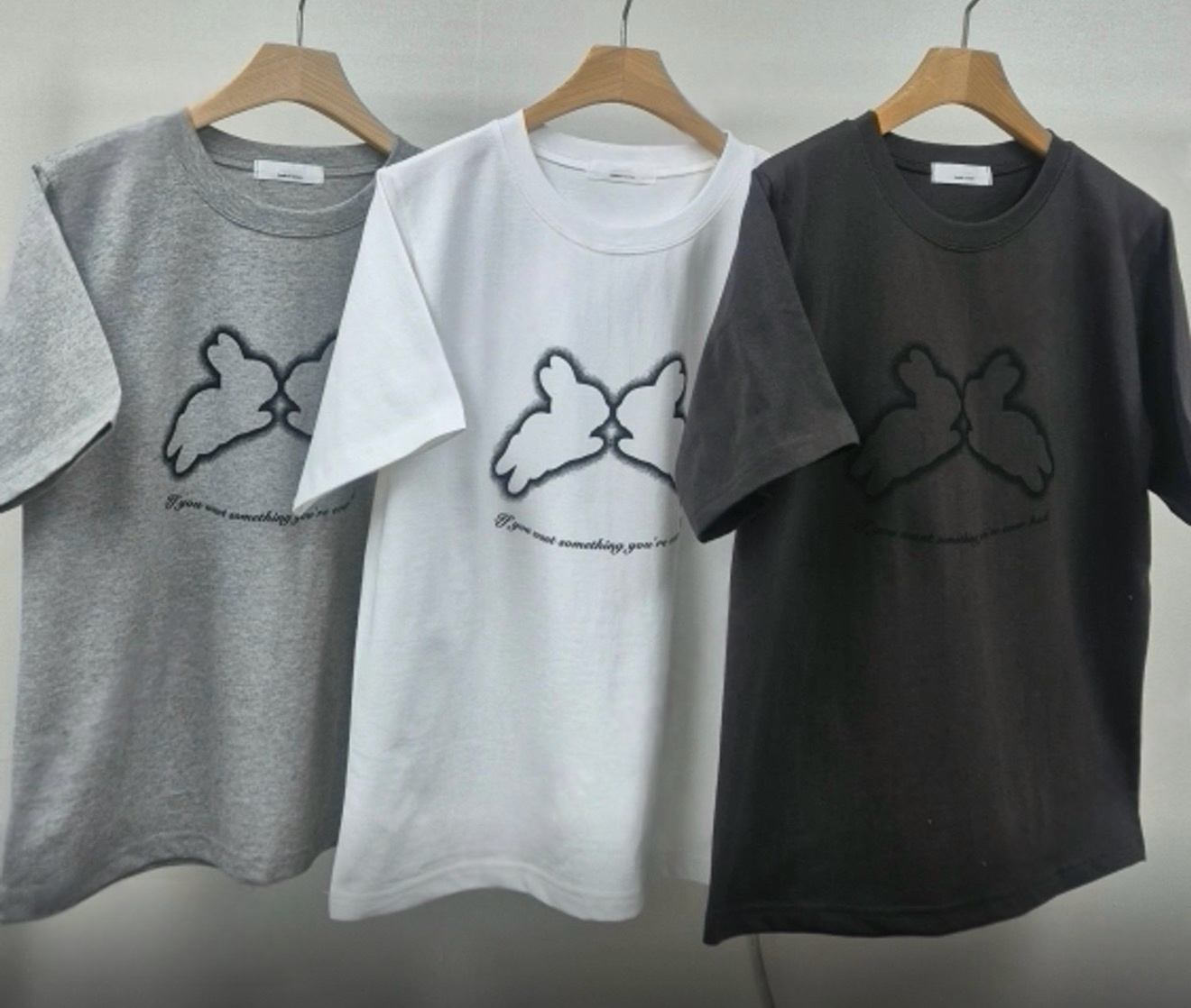 （3月韓國連線）T1305｜極簡系⋆.˚ 雙向模糊邊兔兔TEE