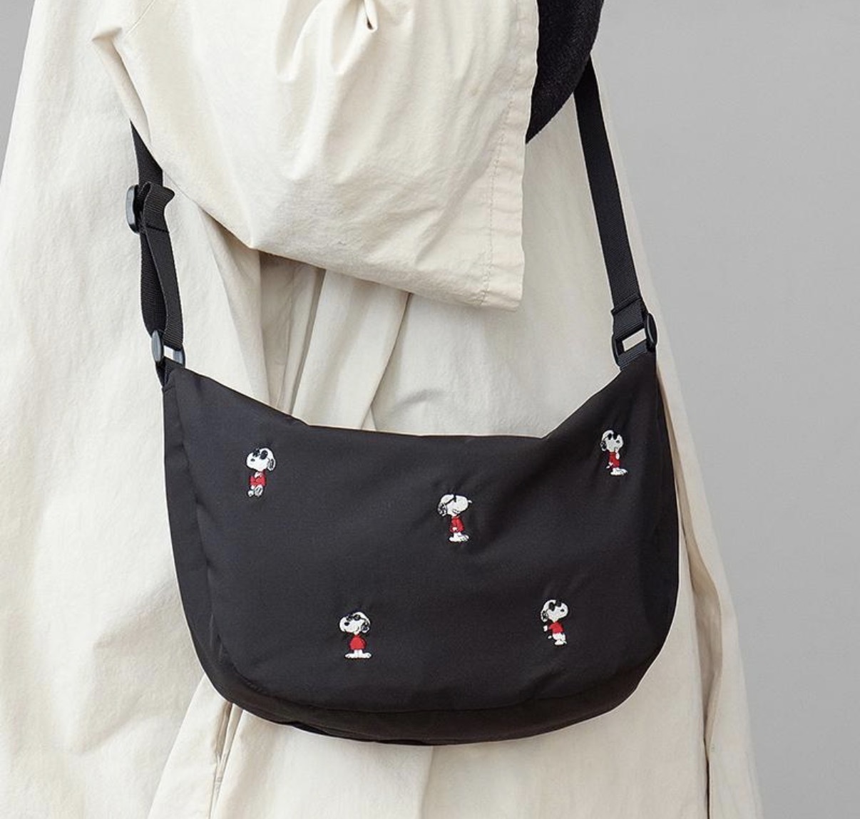 JP Heimg's x Snoopy 輕量防水可收納式斜揹袋 0754 TK260328