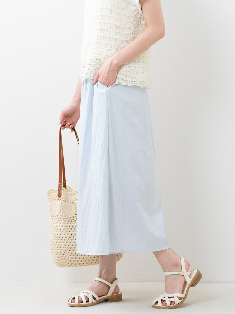 輕盈溫柔奶霜質感百搭A字裙(附編織腰帶)