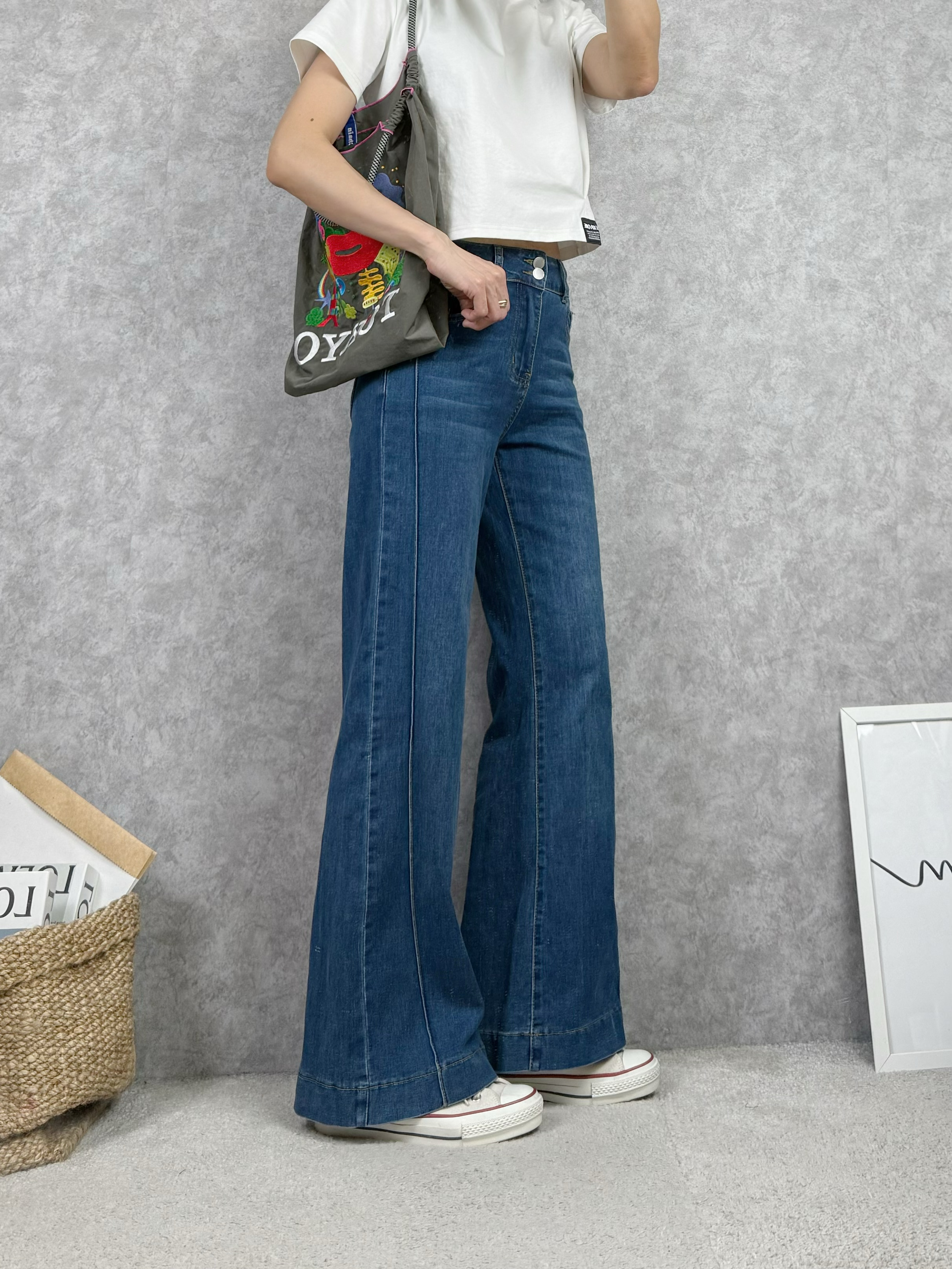 高腰修身拉長比例★不貼腿顯瘦喇叭牛仔褲