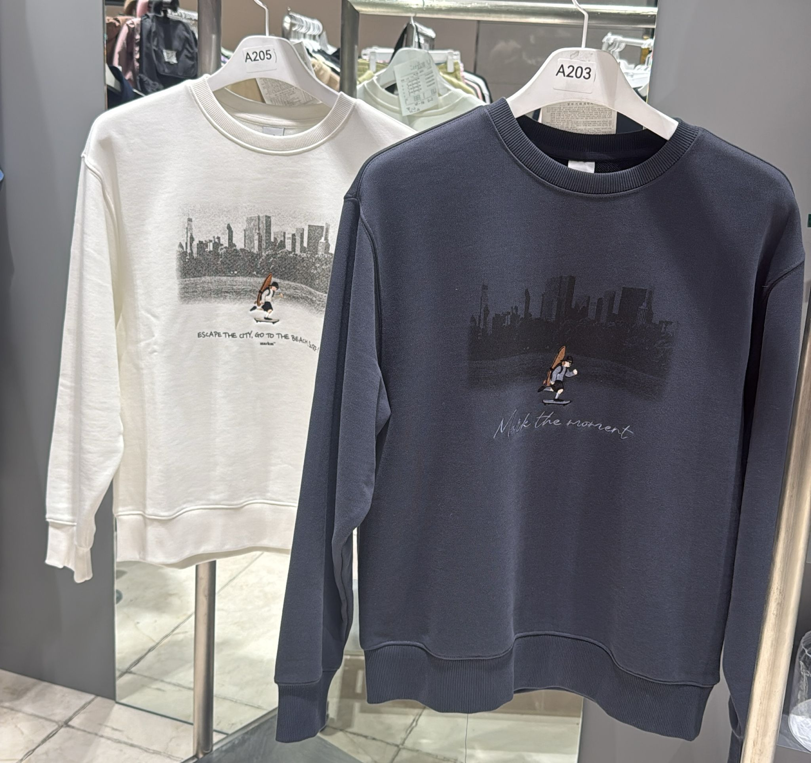 XI203 MarkM 淨色圖案長袖衛衣