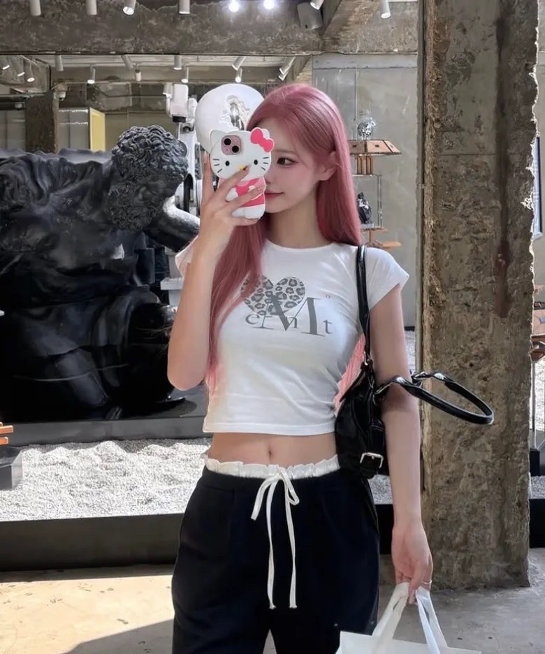 （預購）🇰🇷Mucent 豹紋愛心logo短袖  兩色 男女可穿