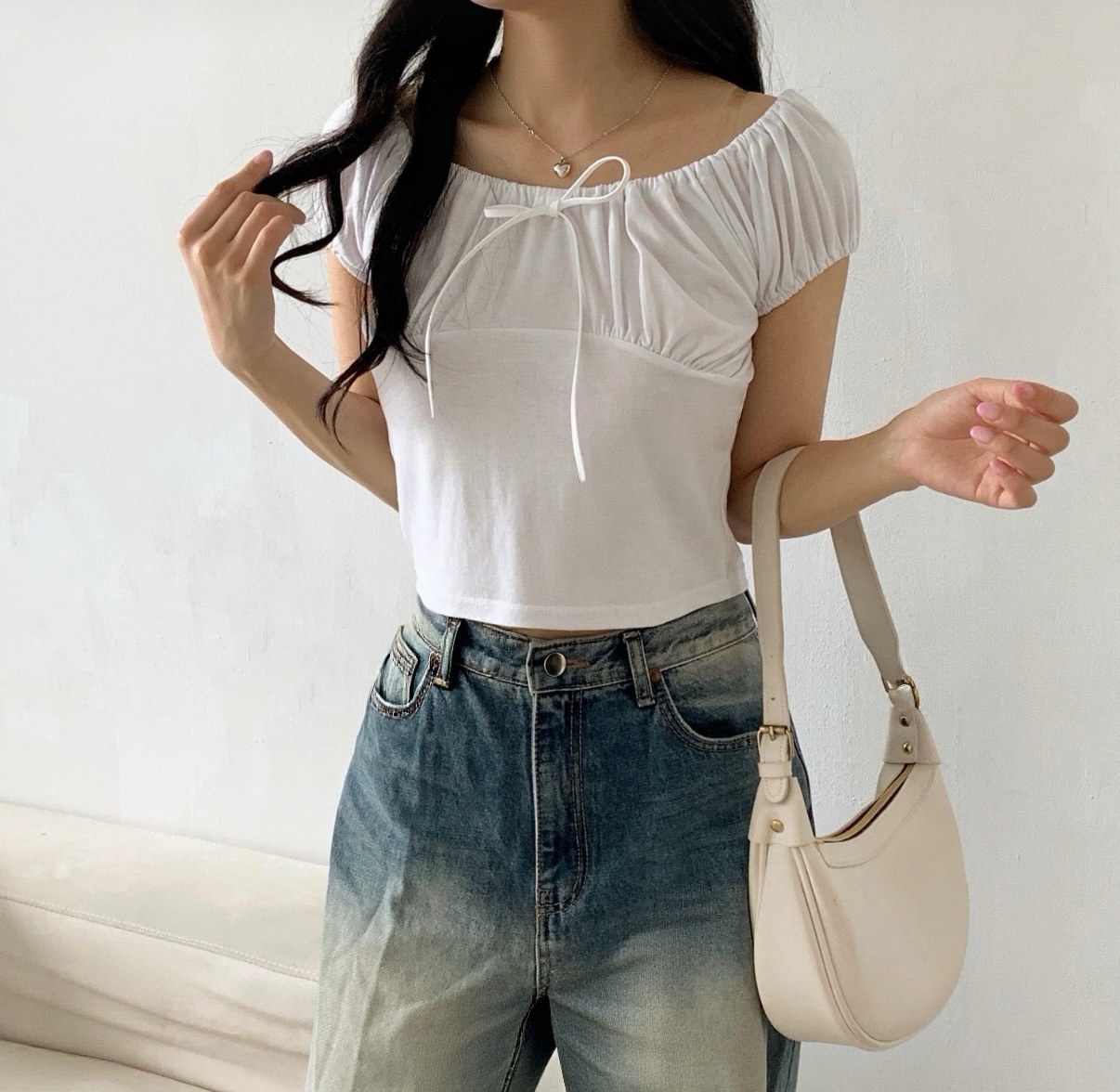 甜美泡泡袖上衣