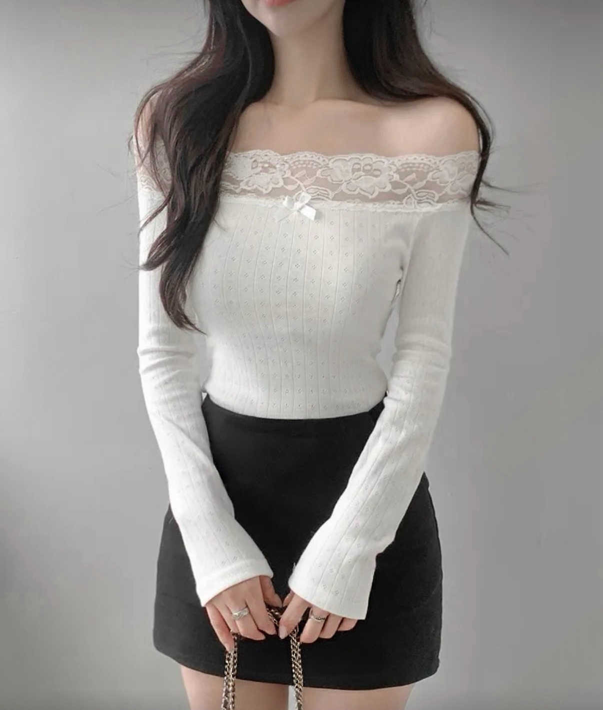 溫柔Lace邊一字領長袖