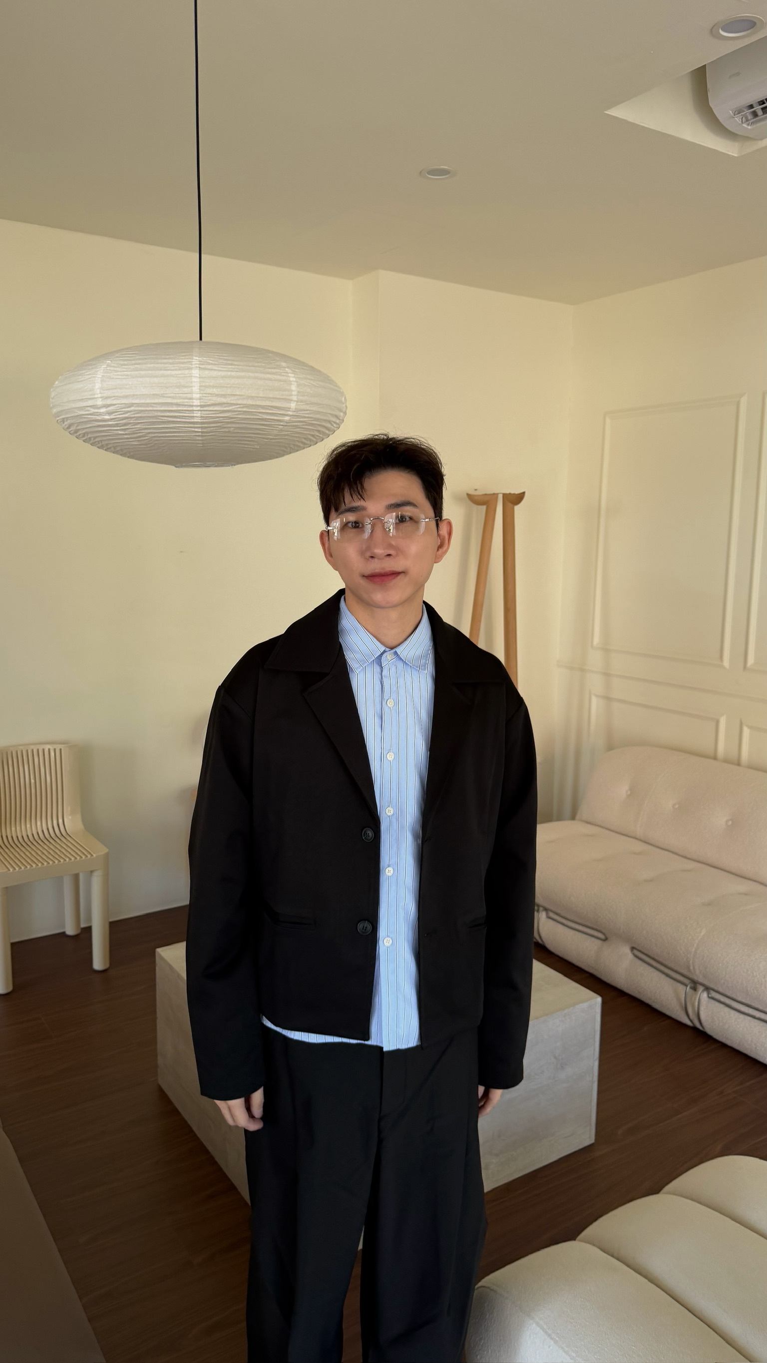 短版霧面西裝外套