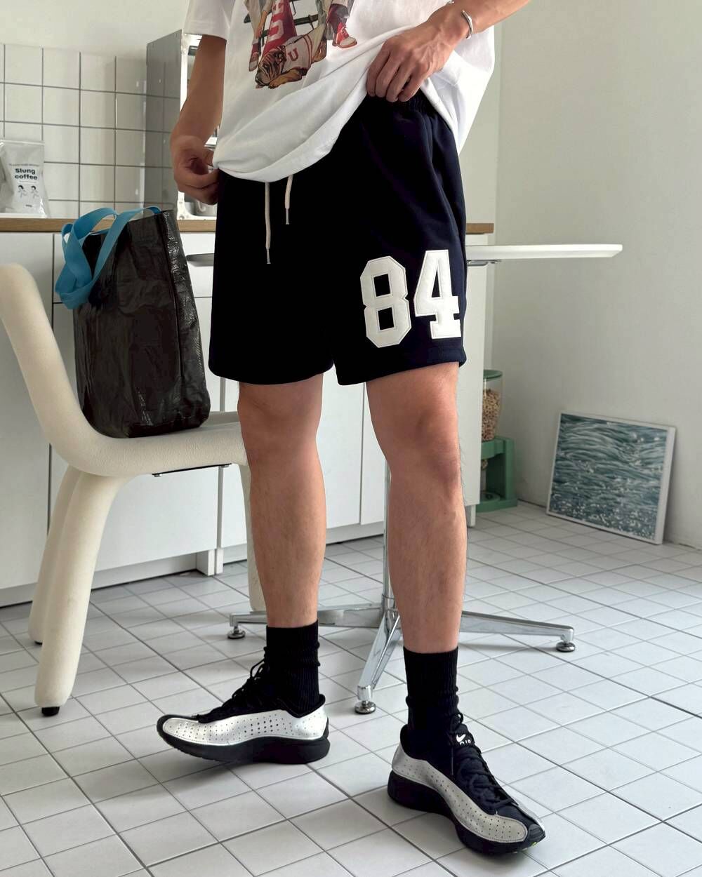 (韓國獨家特價)數字84刺繡短褲