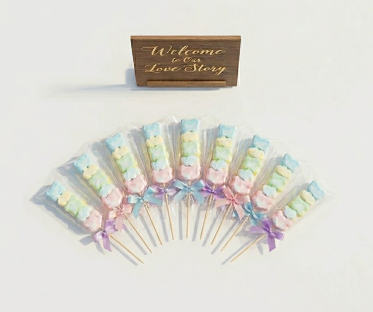 9支粉嫩色系熊熊花朵棉花糖串，搭配混色蝴蝶結，精緻包裝適合作為婚禮小物,生日禮物