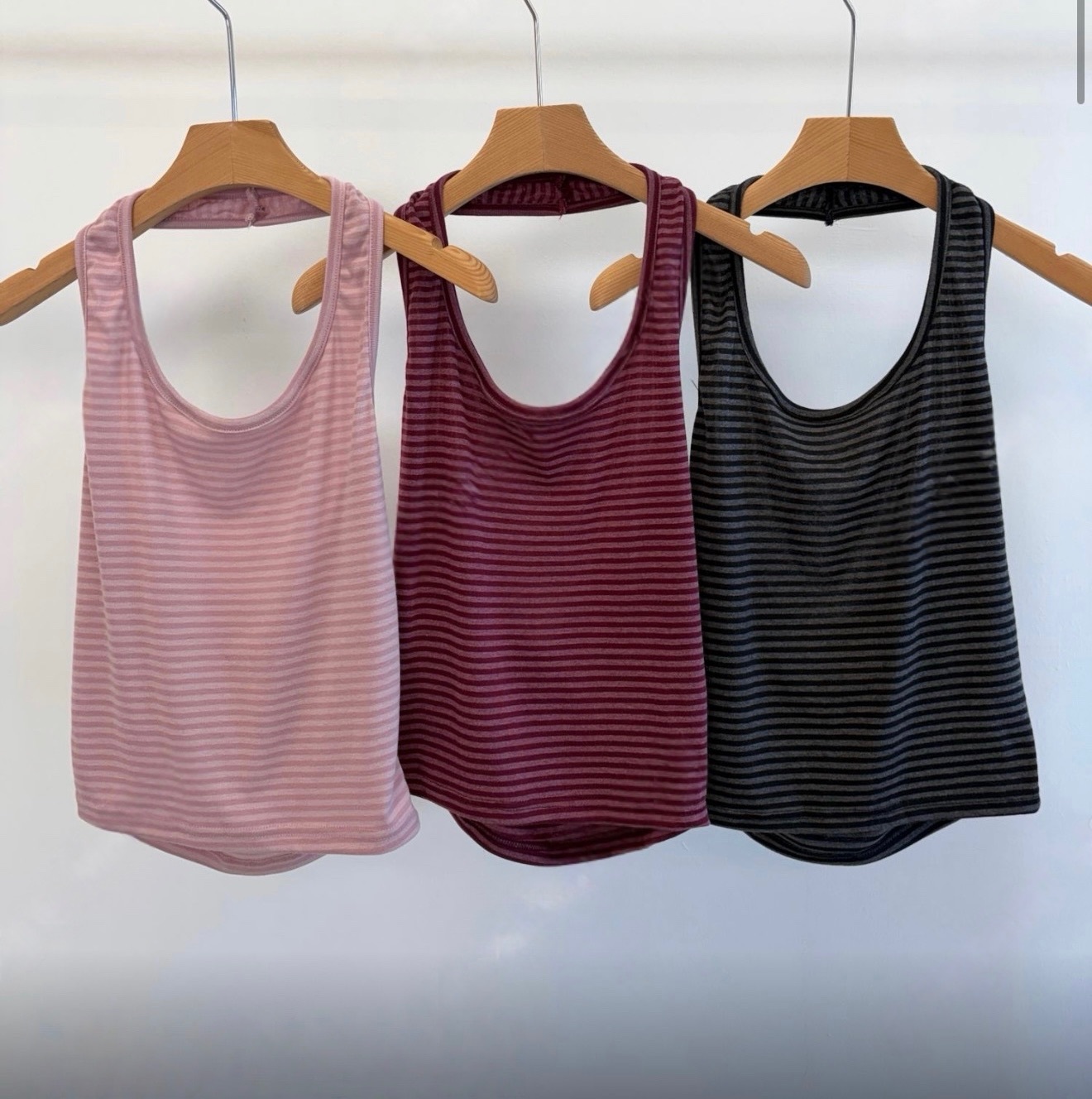 （3月韓國連線）V0181｜基礎街頭風˚ ༘ ೀ⋆｡˚橫間掛頸小背心