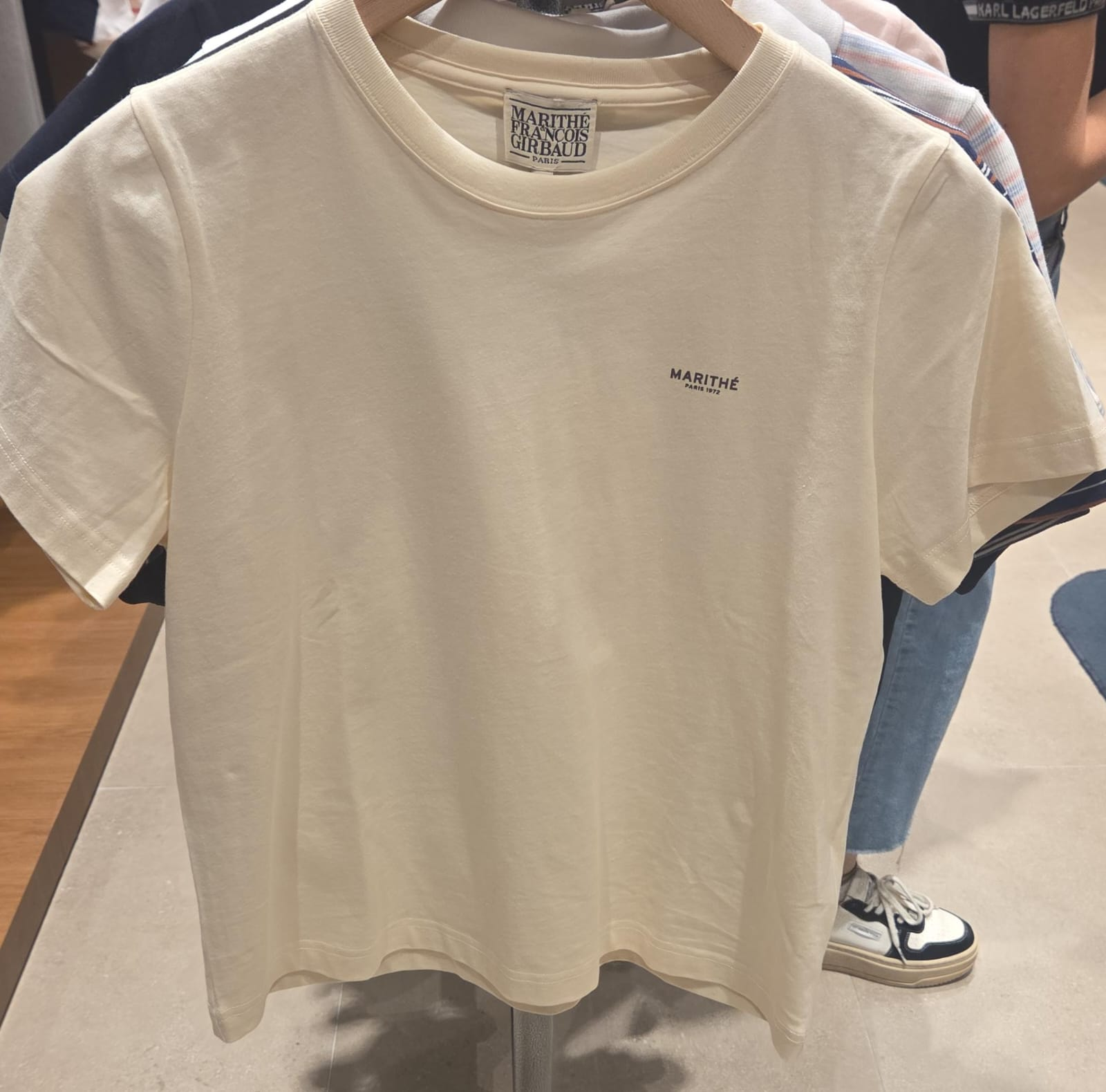 XI303 Marithe 淨色短袖TEE