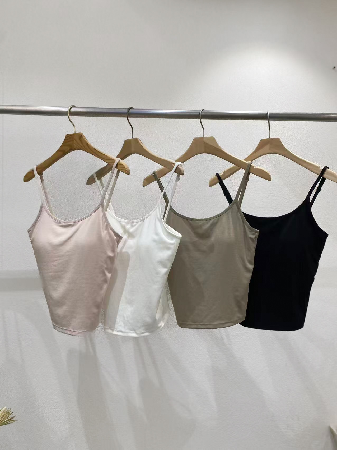 涼感後交叉連Pad Bra Top · 4色入