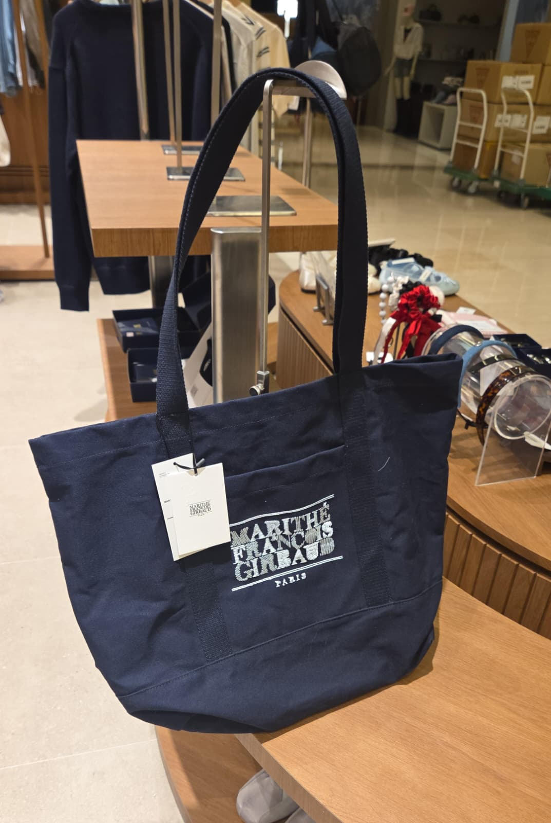 XI244 MARITHE 淨色文字LOGO手挽袋 49x35CM