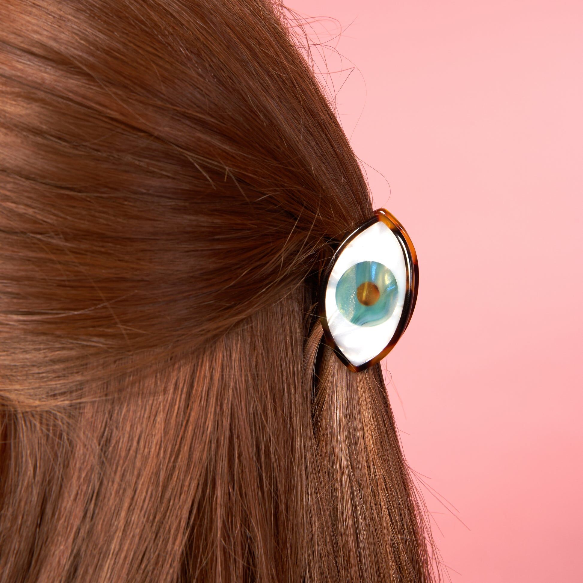 Blue Eye Mini Hair Claw｜Coucou Suzette