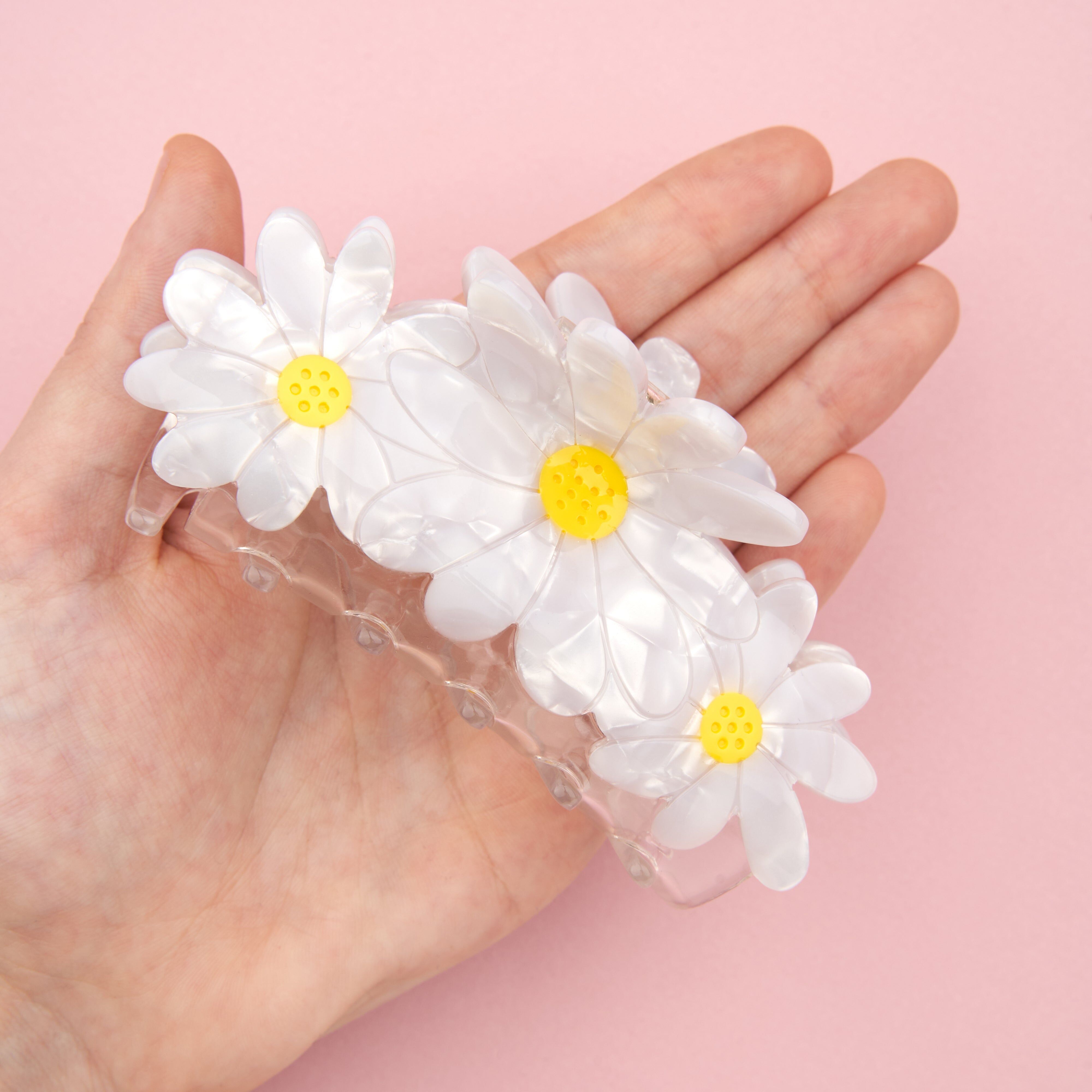 Trio Daisies Hair Claw｜Coucou Suzette