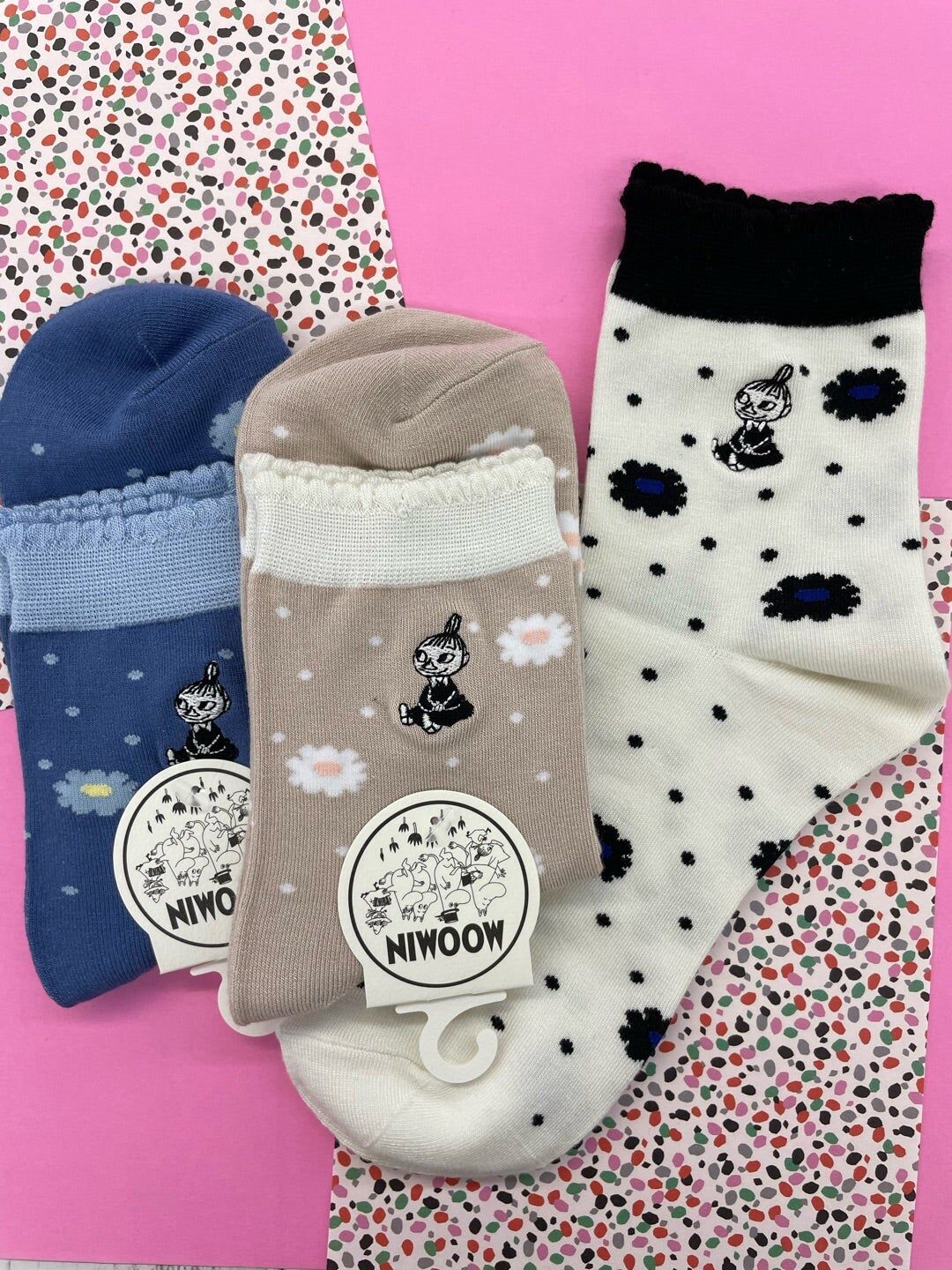 JP 阿美 花花波點刺繡中筒襪 23-25 4905 TK260328