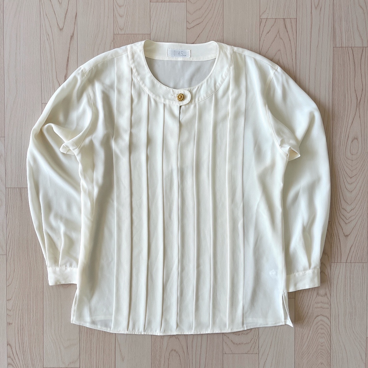 DIAS米色圓領古著上衣