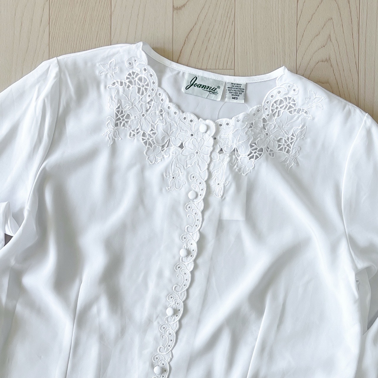 白色花花刺繡古著上衣