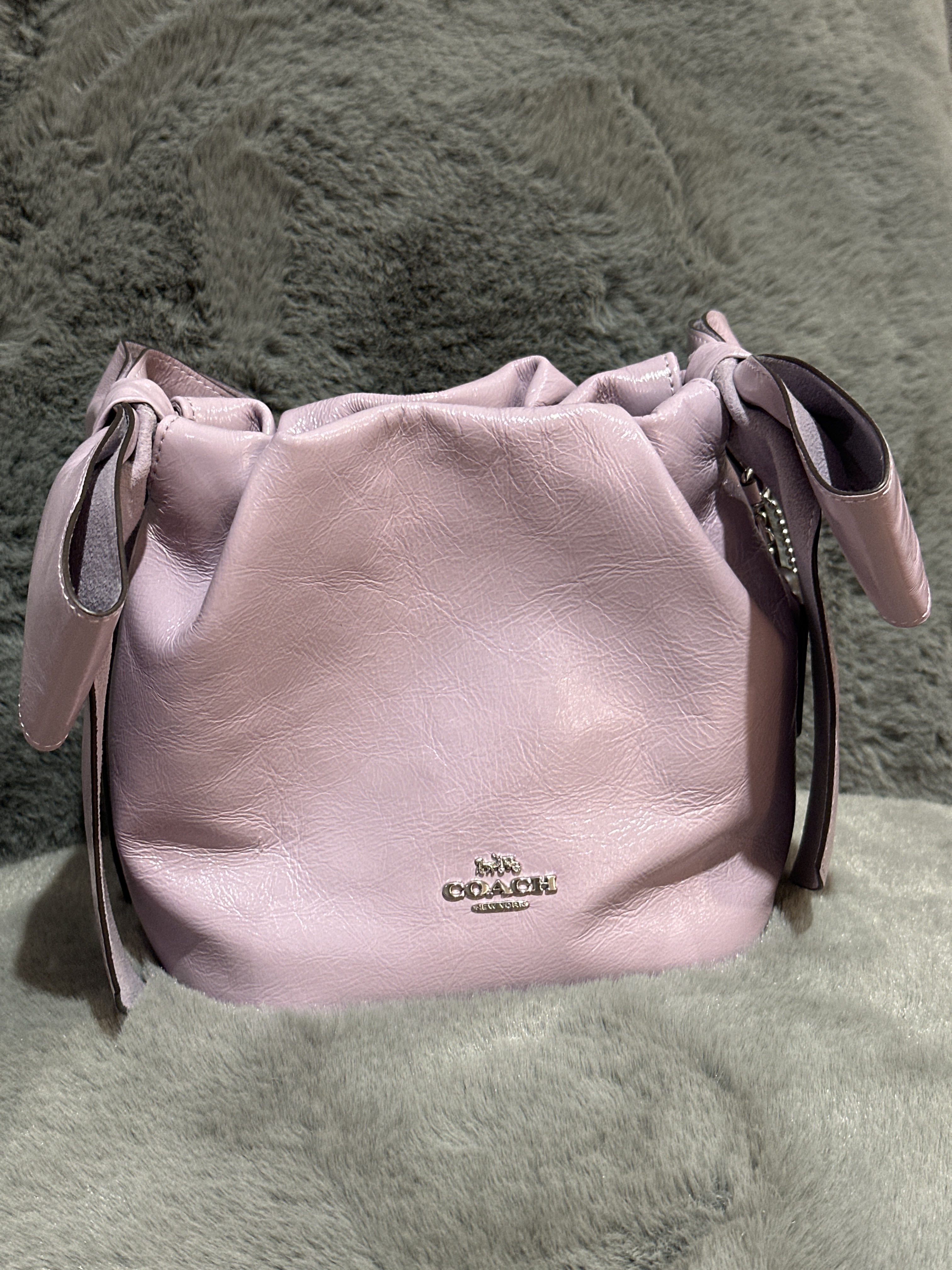 RU06 CO 粉紫色蝴蝶結細水桶Faye Mini Drawstring Bag With Bows