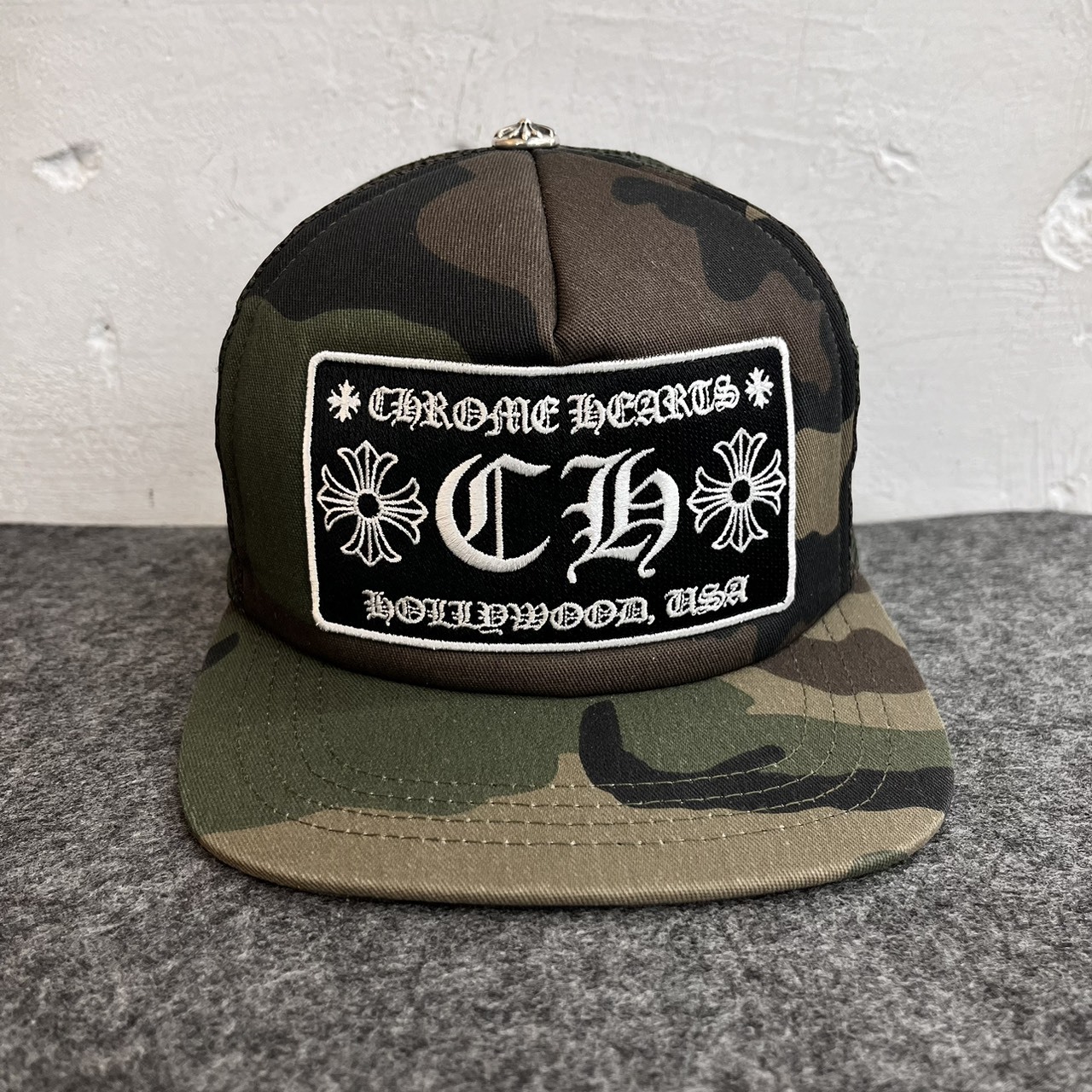 CHROME HEARTS CH CAMO TRUCKER HAT