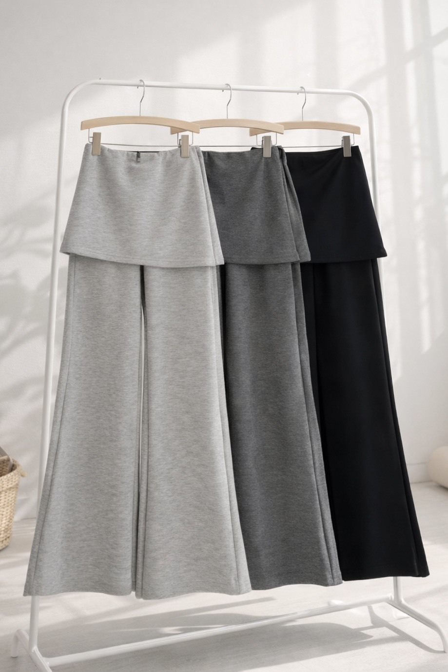 Nellie&Co.設計感顯瘦裙片長腿褲