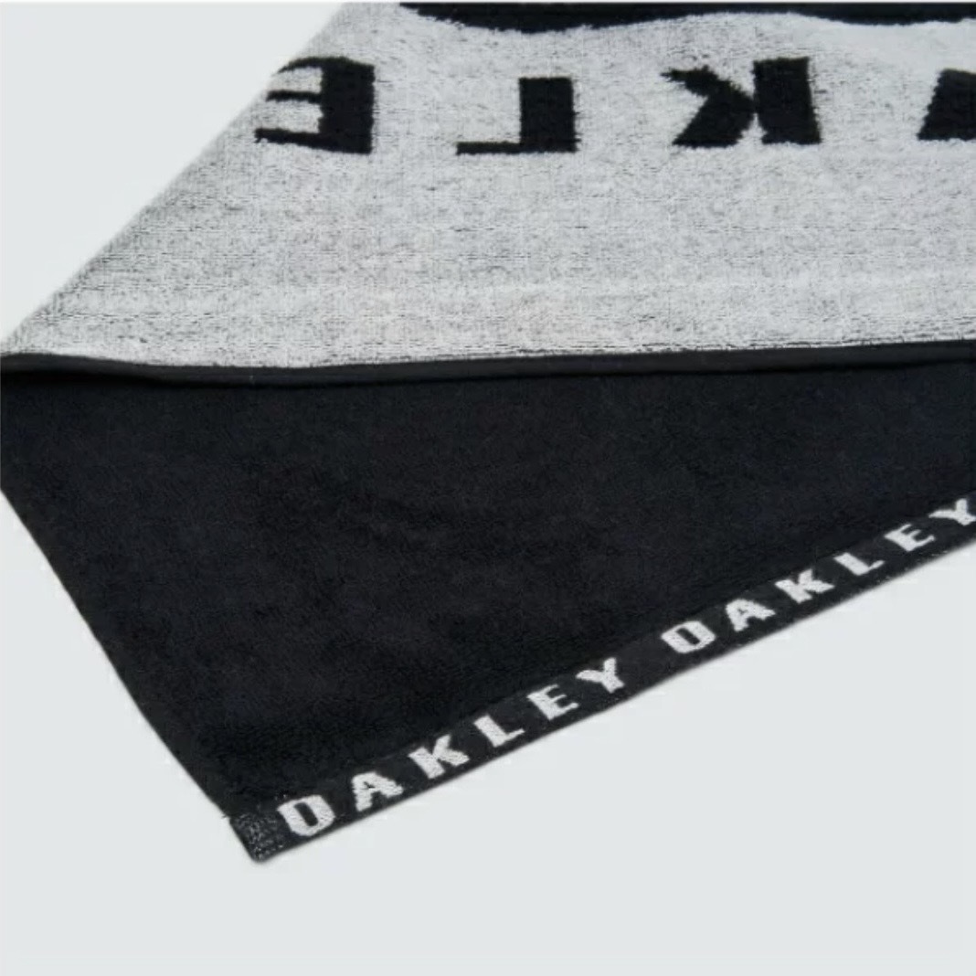 OAKLEY ESSENTIAL TOWEL 80 大LOGO 毛巾 浴巾 FOS901440