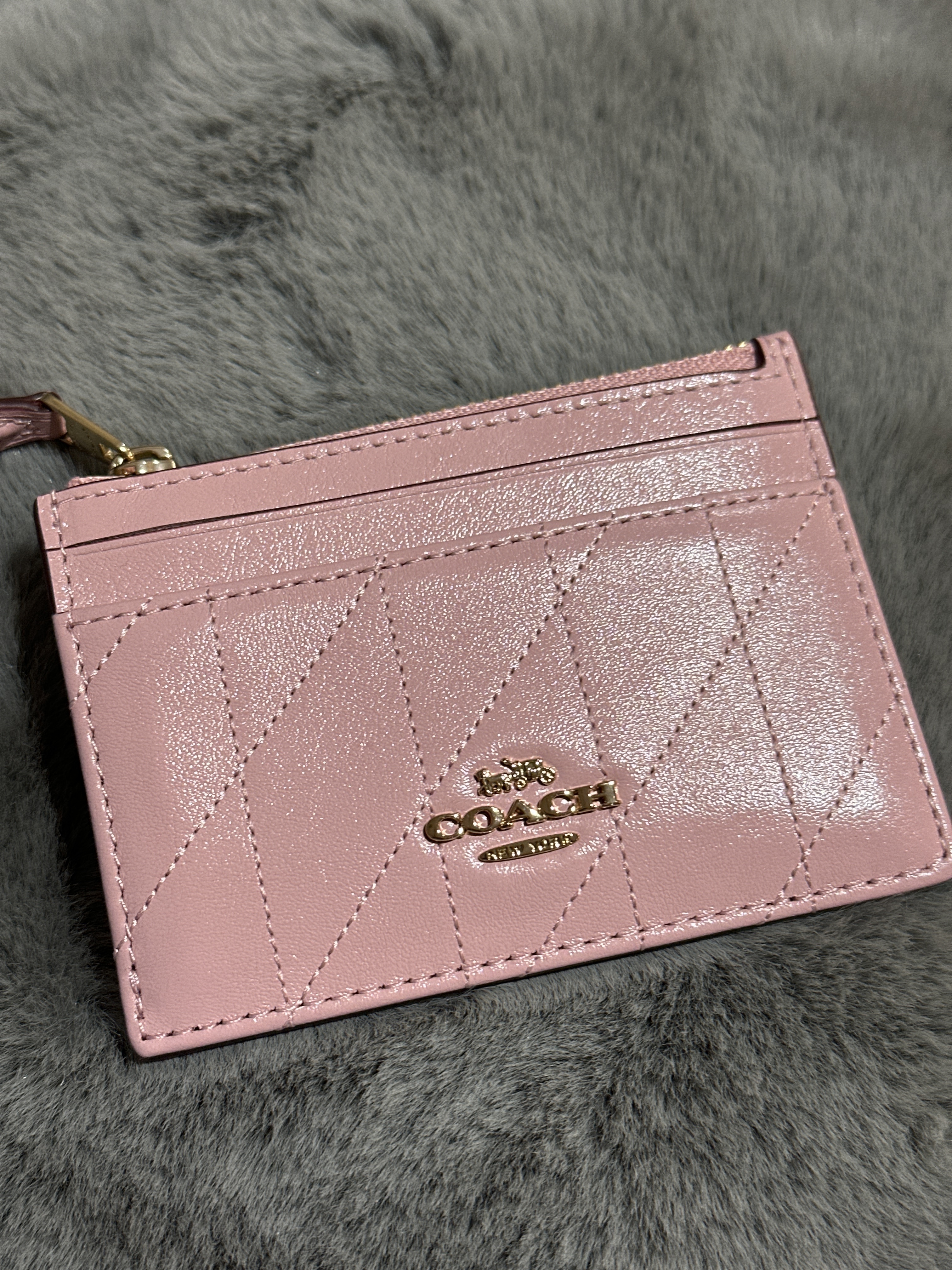 RU28 CO 粉紅色間線拉鏈卡包Mini Skinny Id Case With Quilting