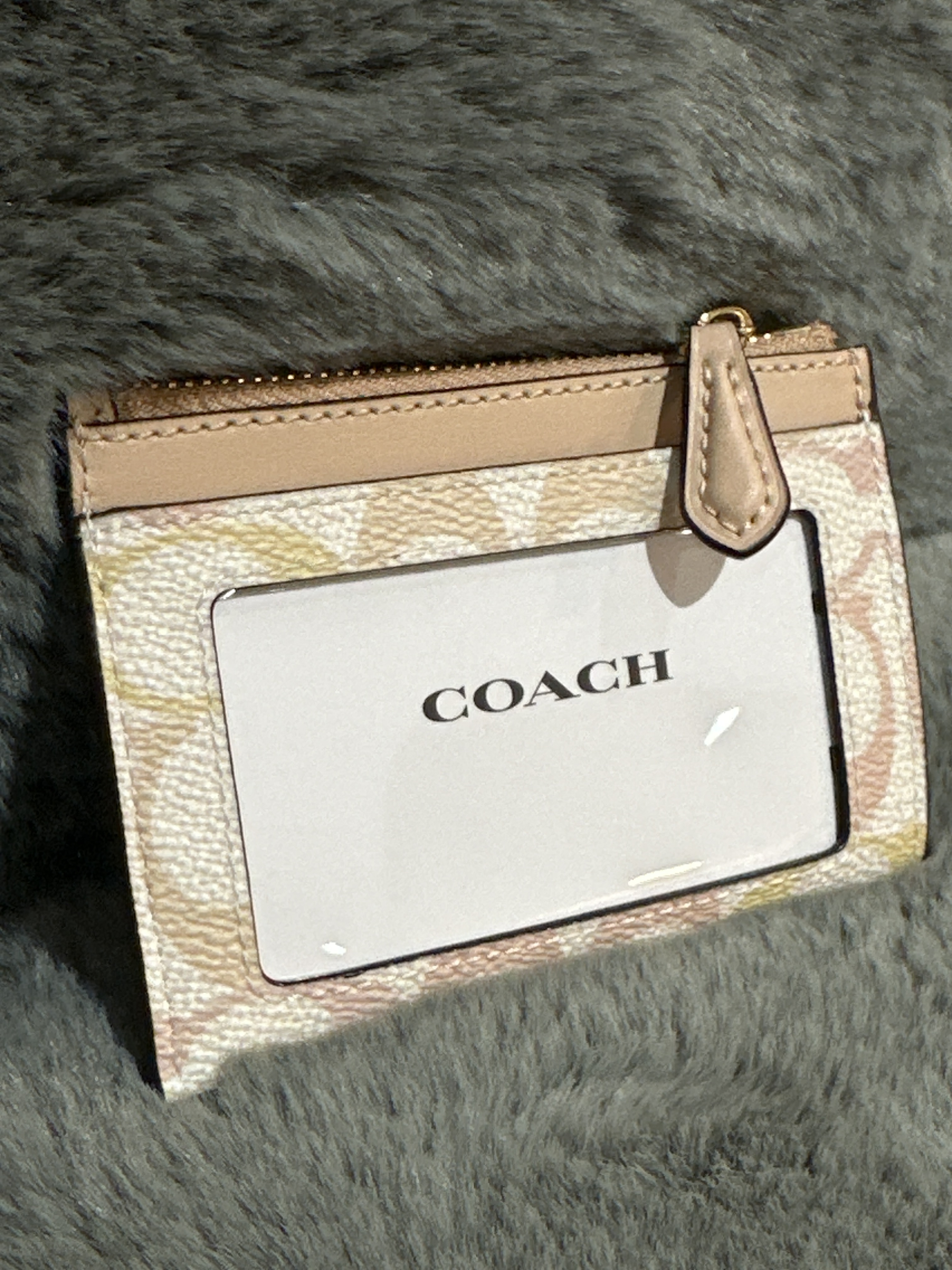 RU29 CO 彩色LOGO蝦肉色拉鏈卡包Mini Skinny Id Case In Pretty Signature Canvas