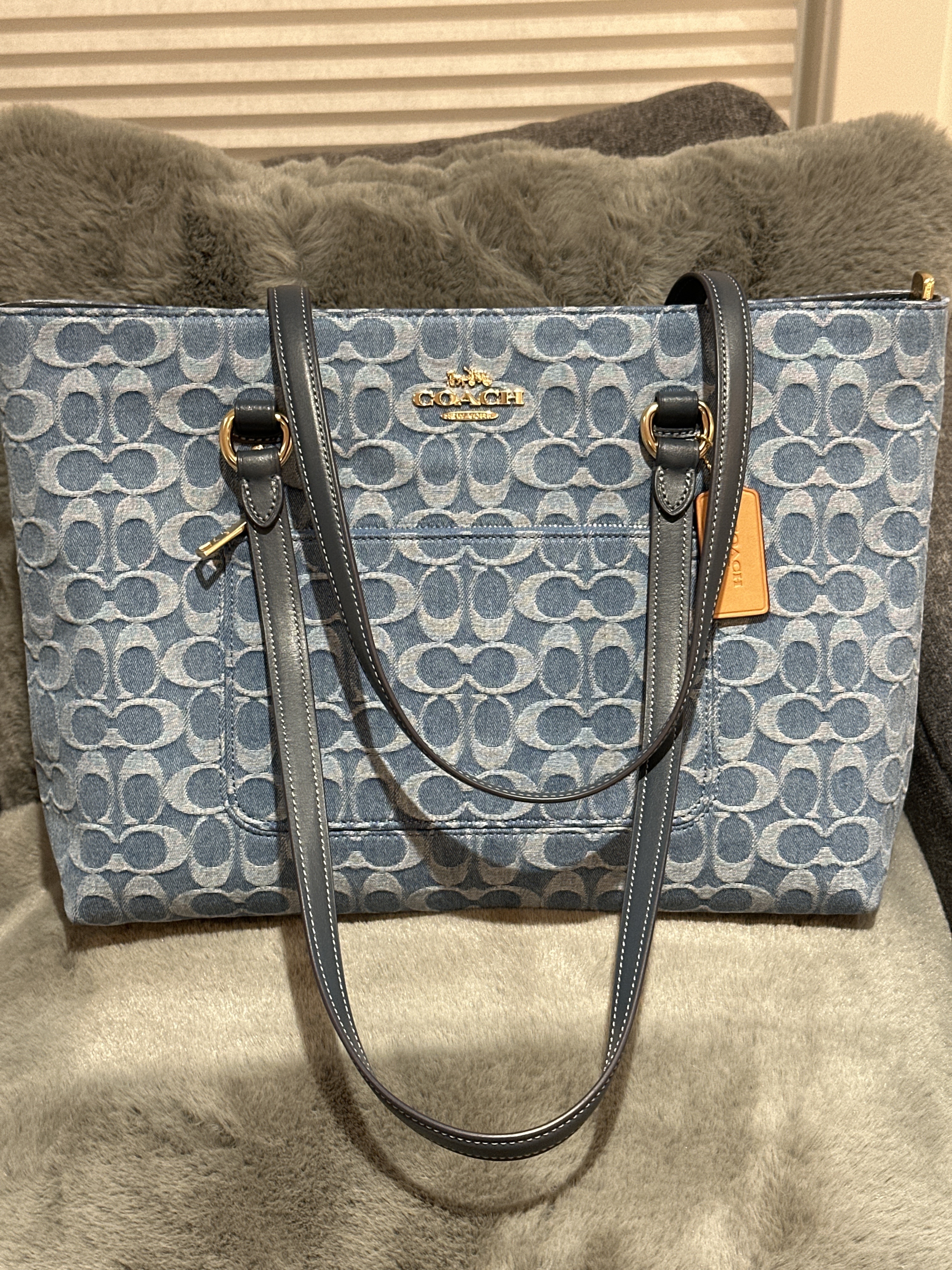 RU34 CO 牛仔布拉鏈TOTE袋Station Tote Bag In Signature Denim