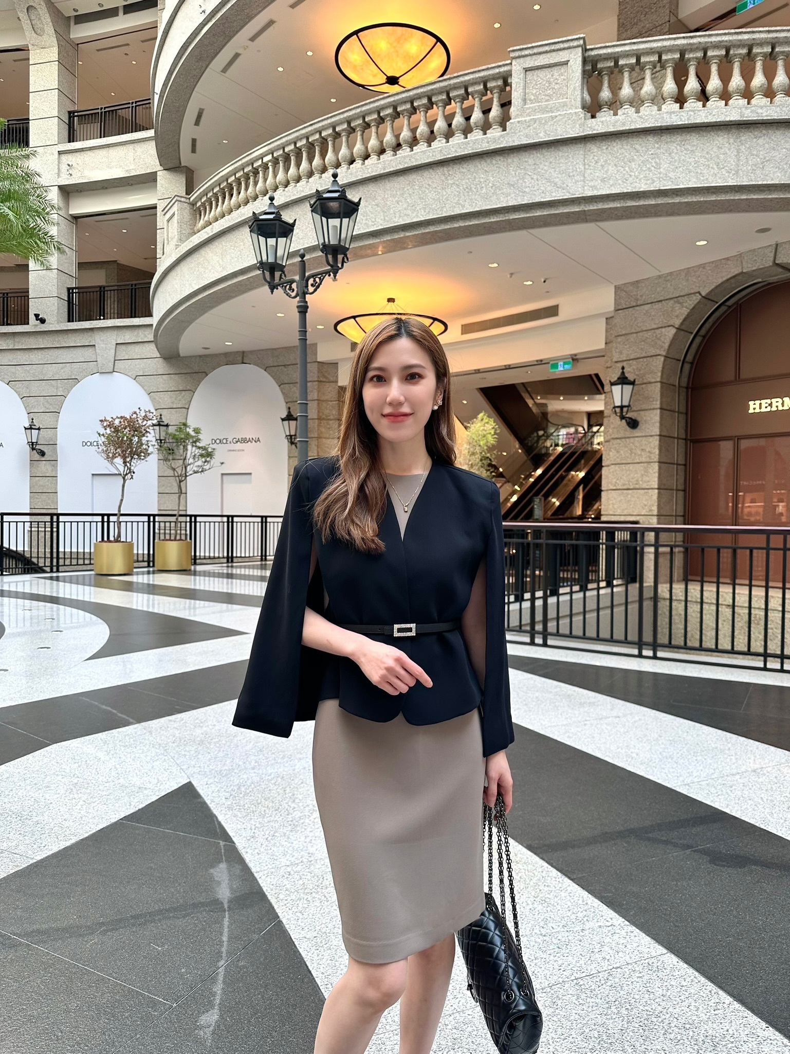 無領斗篷西裝外套