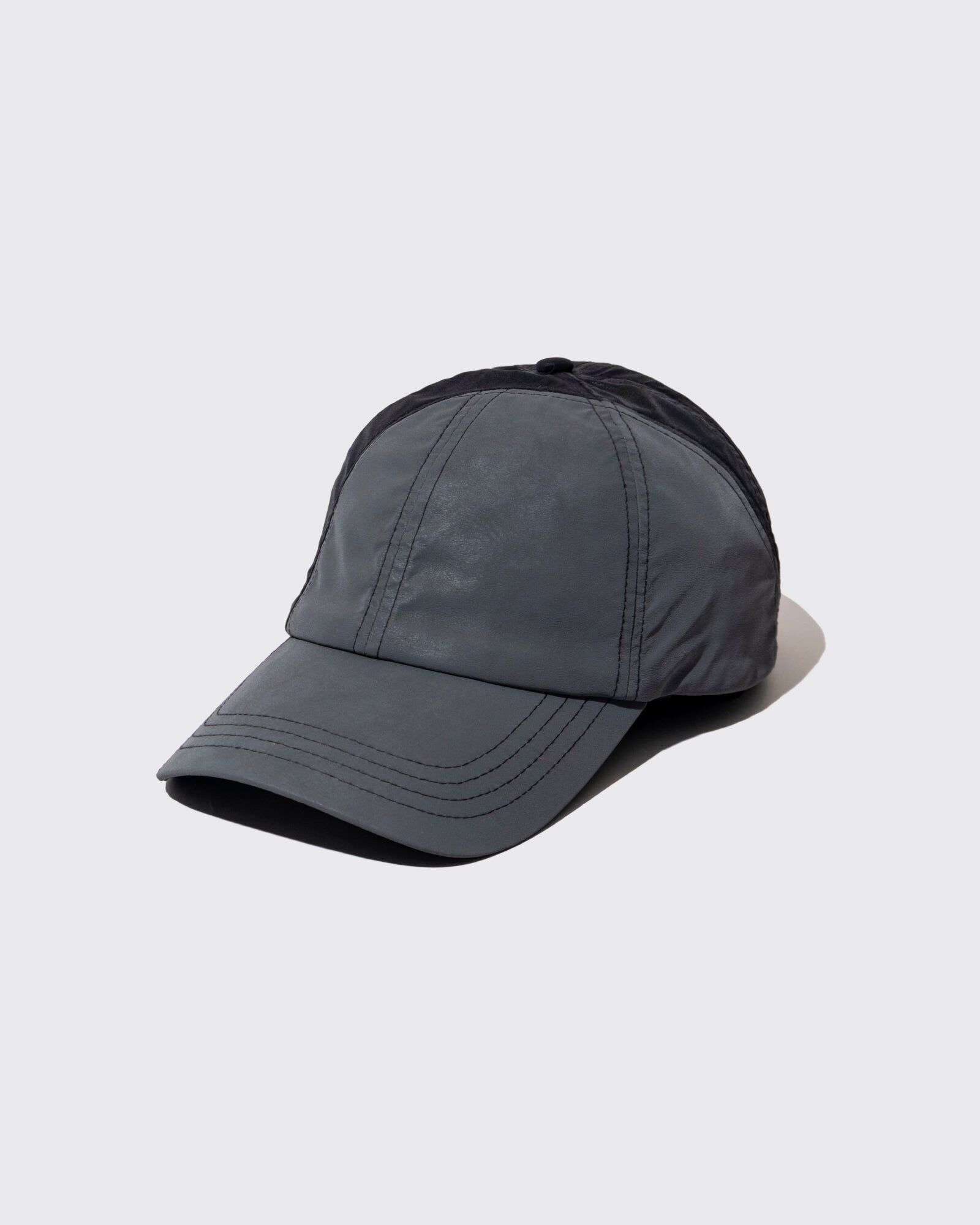 Demarcolab｜Tech leather racing cap ''Black''