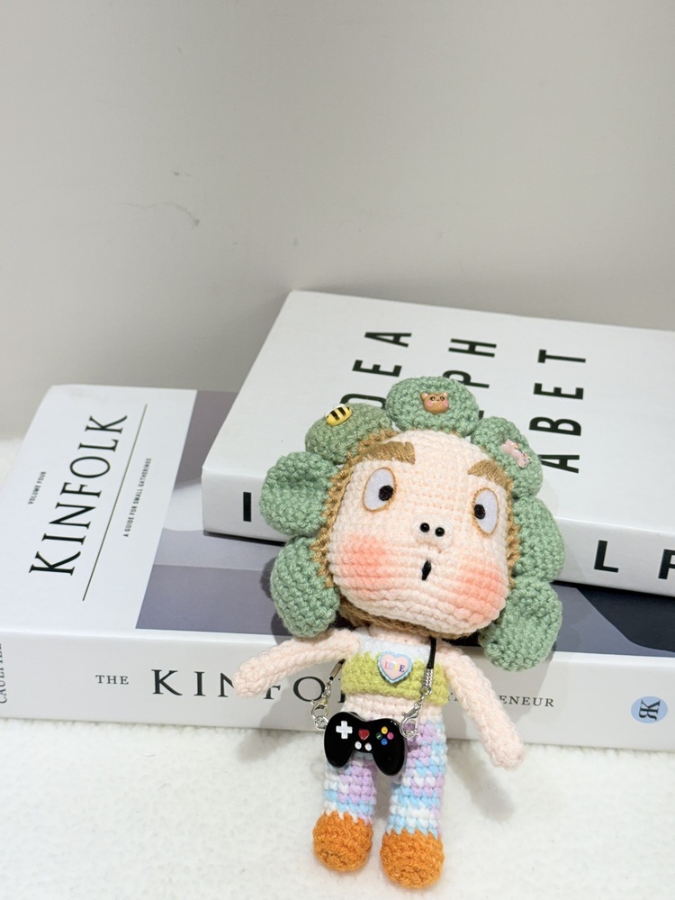 綠色花朵頭醜娃吊飾-14號『約15cm』((不列入會員折扣))