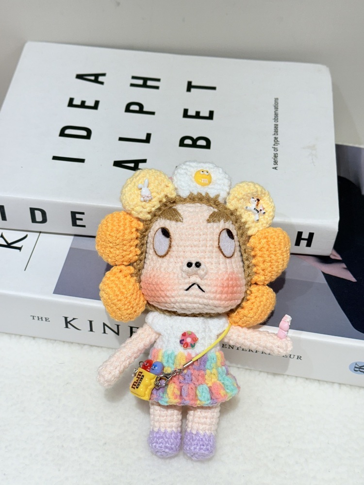 撞色花朵頭醜娃吊飾-15號『約15cm』((不列入會員折扣))