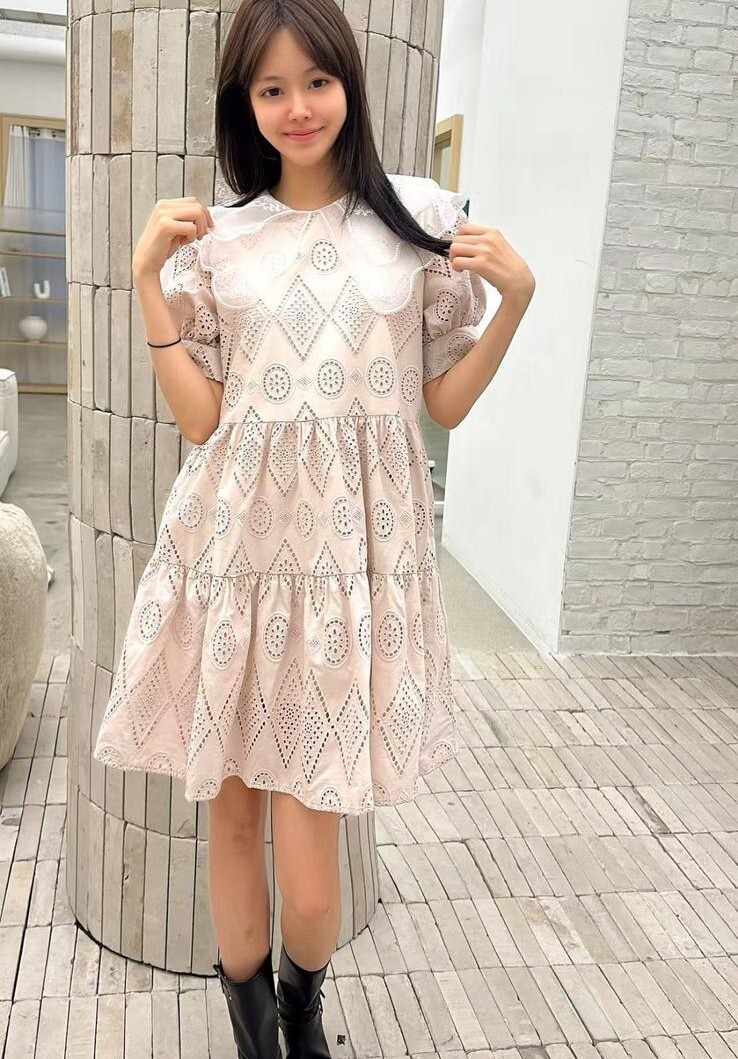 Y124   大領連身裙 胸42 長35 $599[一口價]