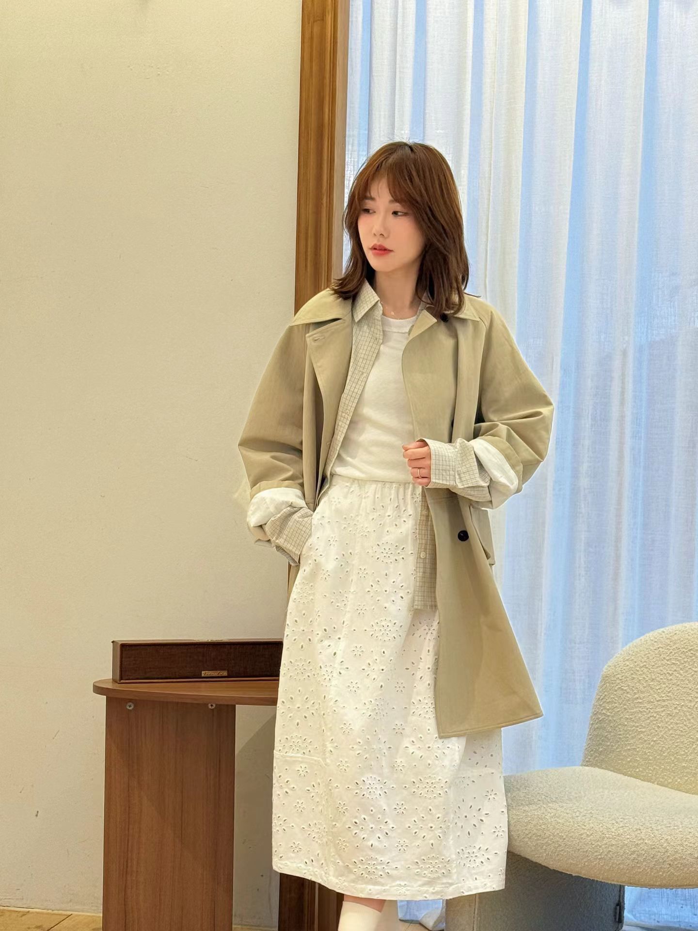 ABB6011 溫柔通花中長裙