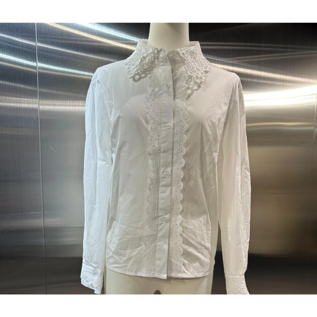 TOP-CCG0329-150 蕾絲花邊拼接上衣 (A150)