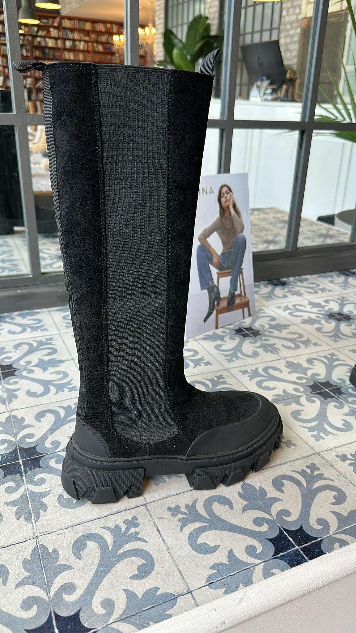 M2733-NEGRO (有輕微瑕疵)(G款)(碼數:35)